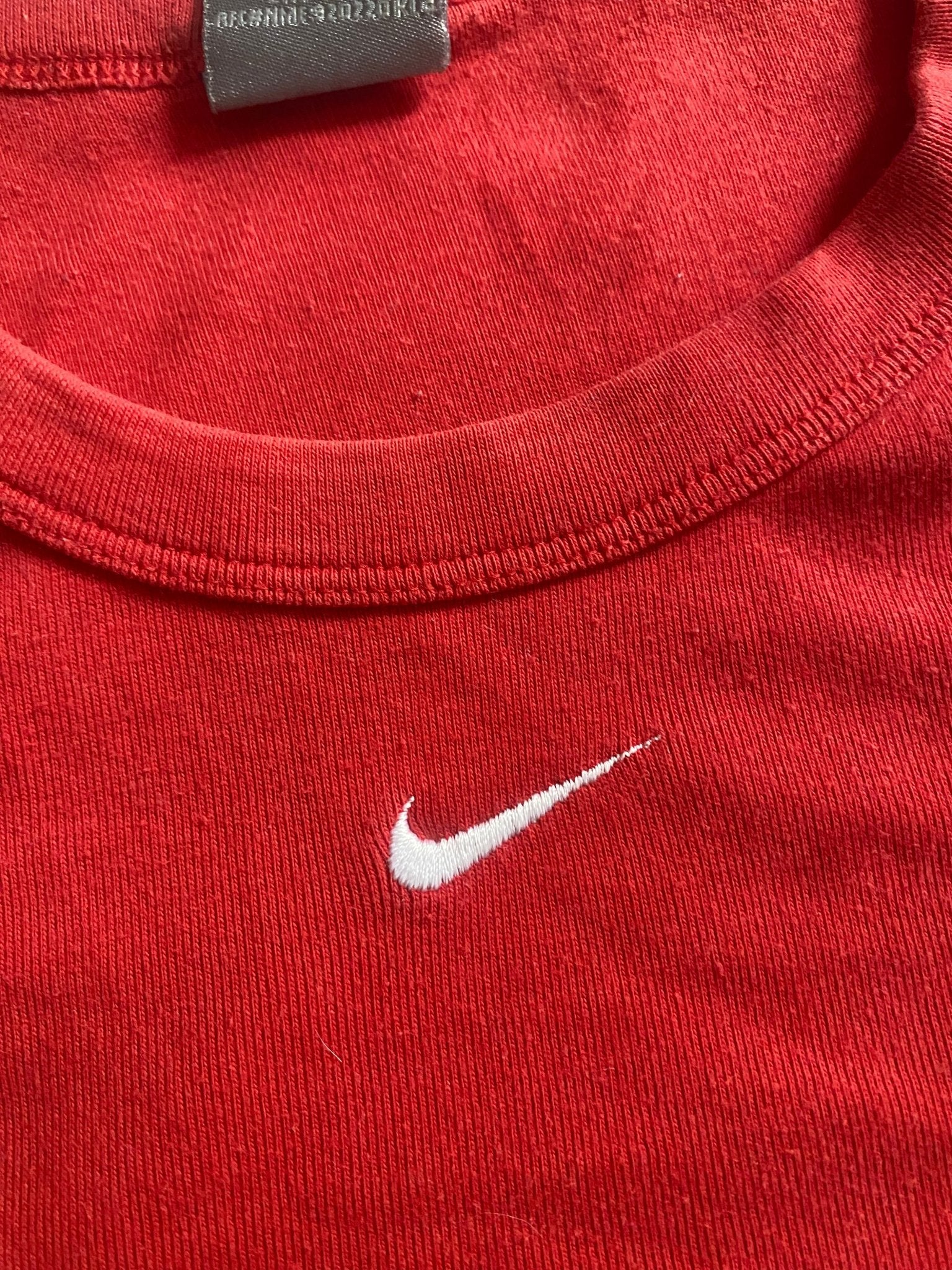 🖤 Top Y2K Nike Cropped – Custom, Mărime XS/S - anbracaminte