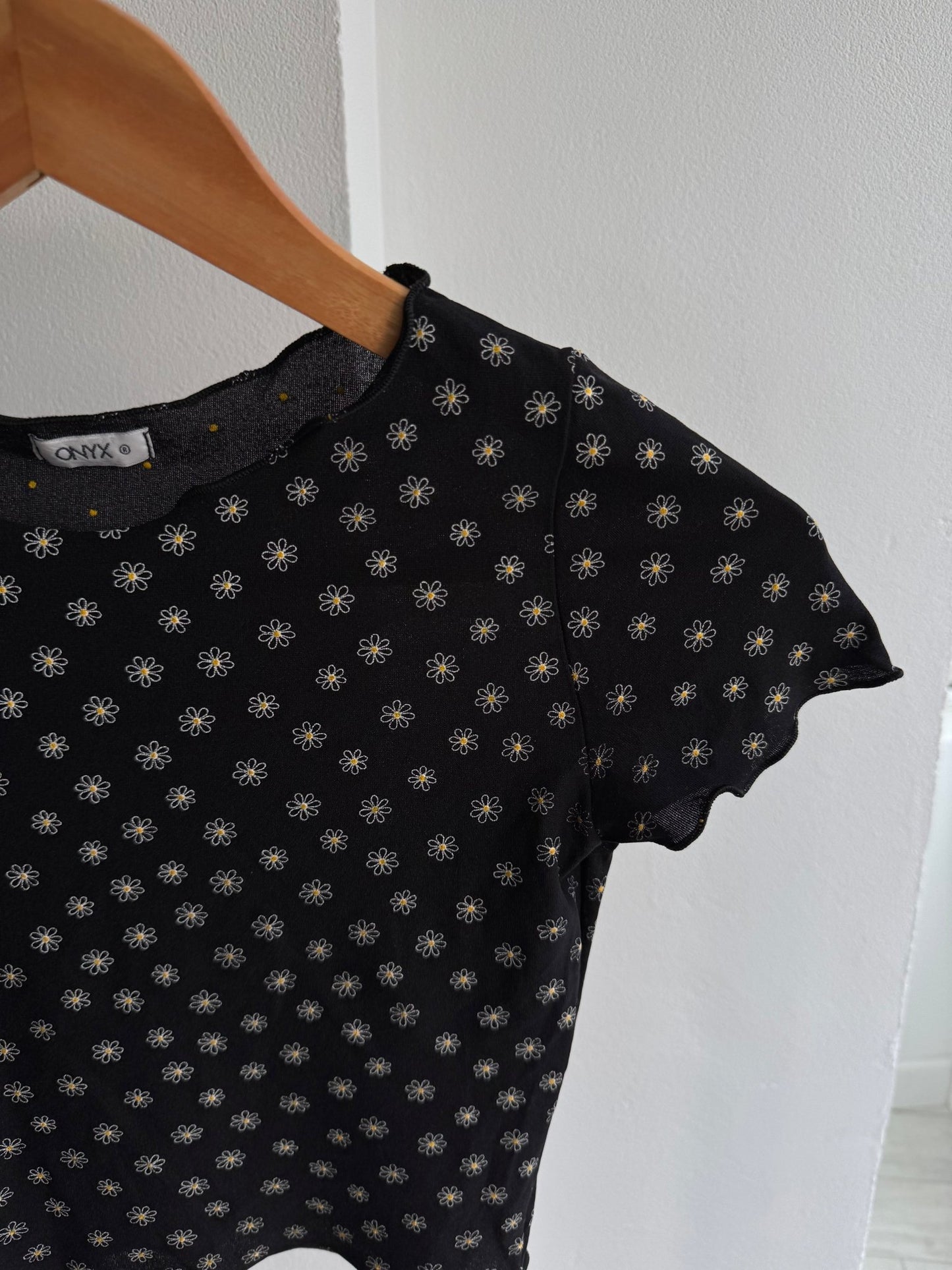 🌼 Top Y2K Onyx Floral Baby Tee – One Size – Made in Italy - anbracaminte