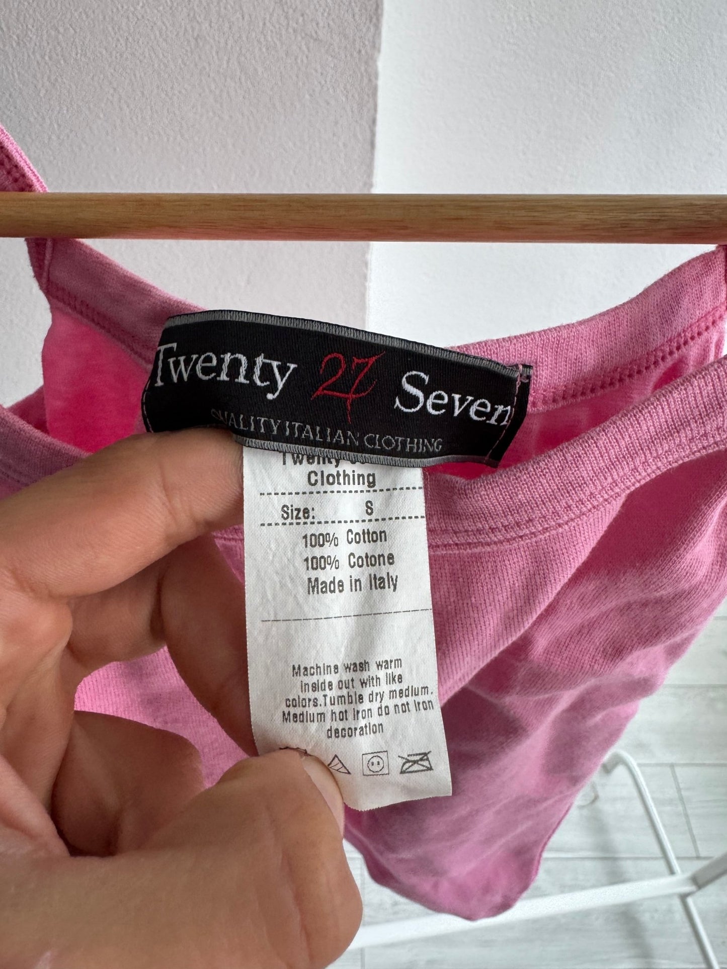 💗 Top Y2K Pink Graphic – S Damă – Made in Italy - anbracaminte