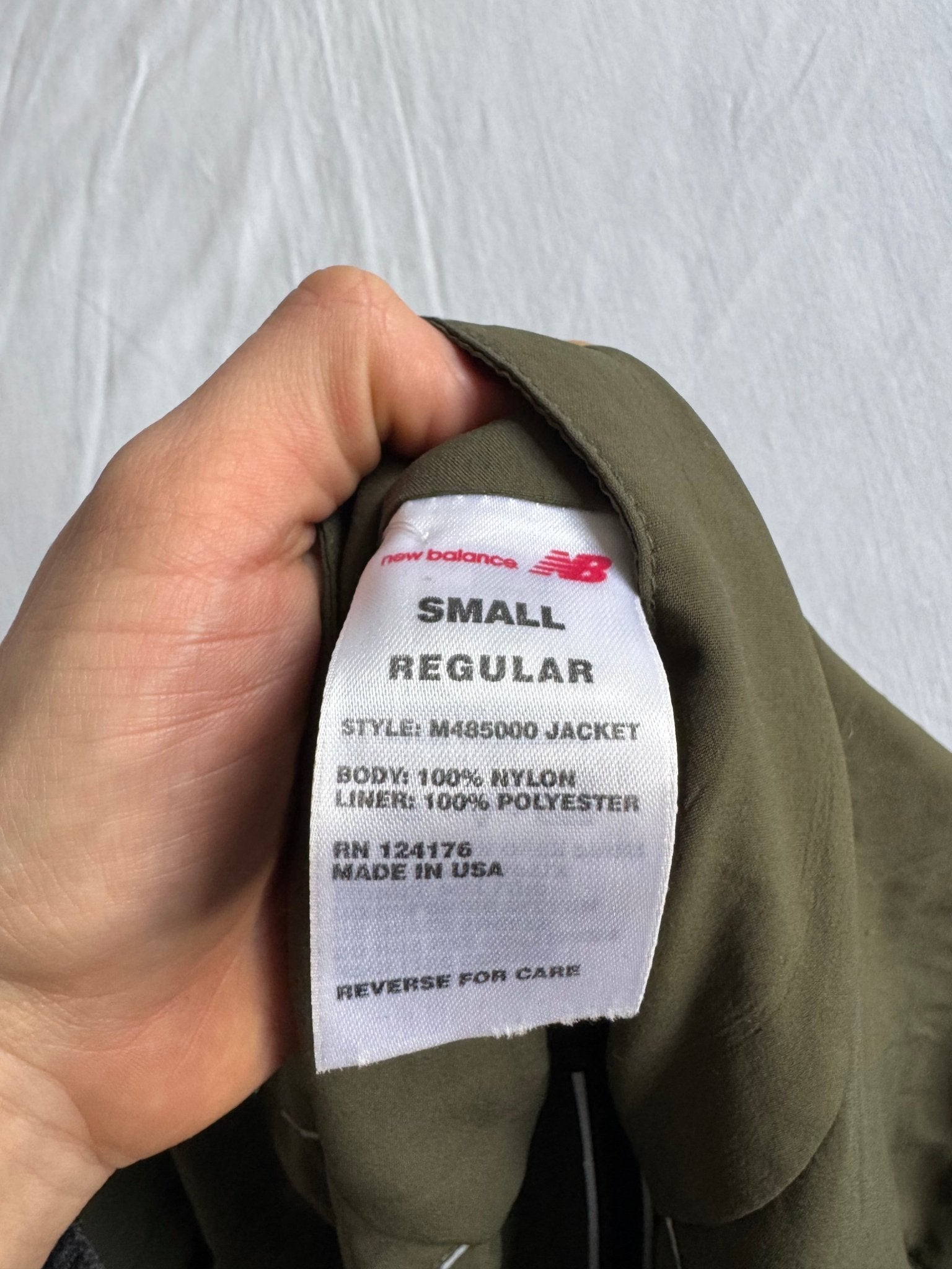 🪖 Tracktop Bărbați Verde Olive New Balance × US Marines – S - anbracaminte