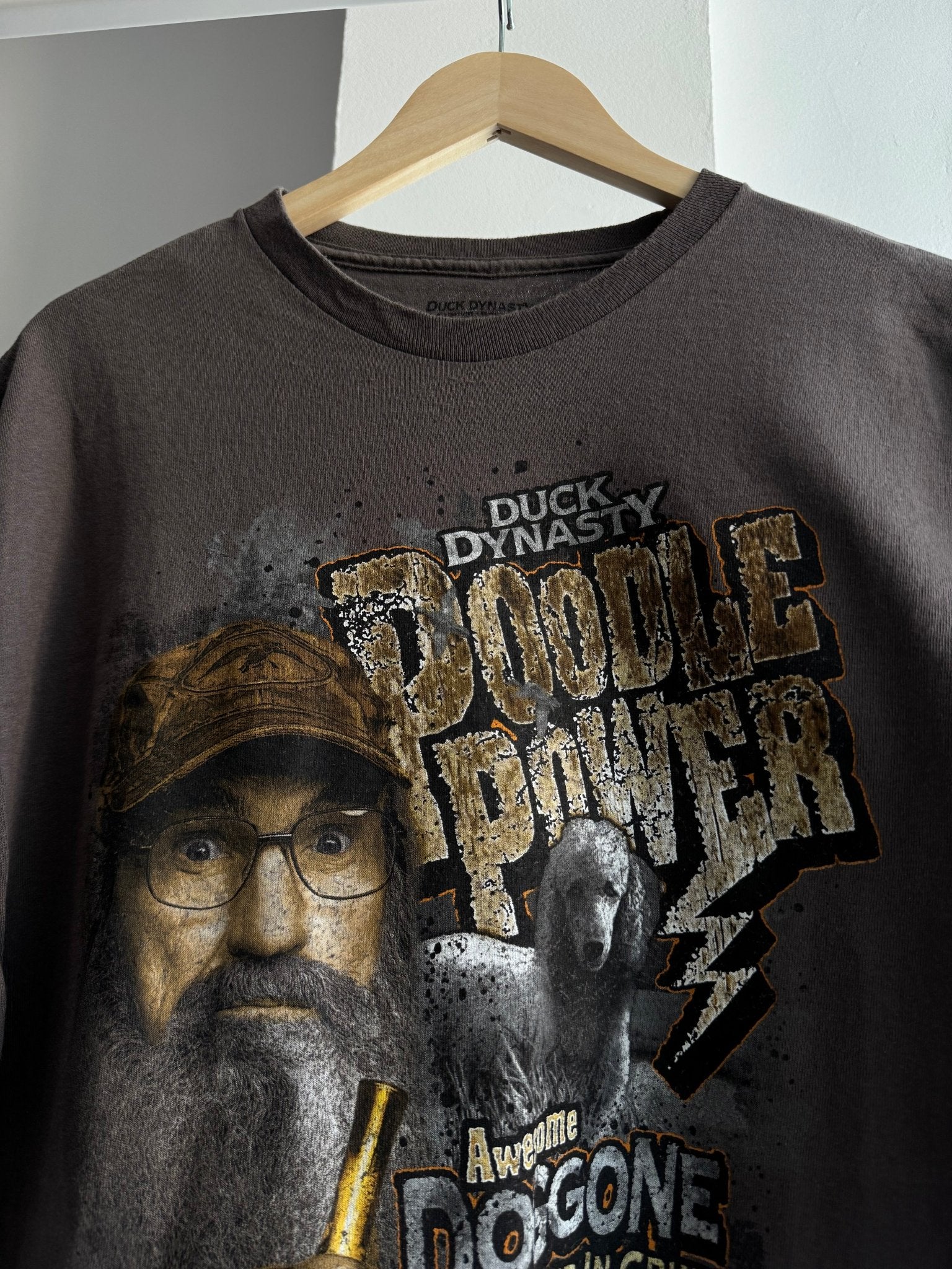 🦆 Tricou Duck Dynasty Grey Graphic Tee – XL Bărbați - anbracaminte