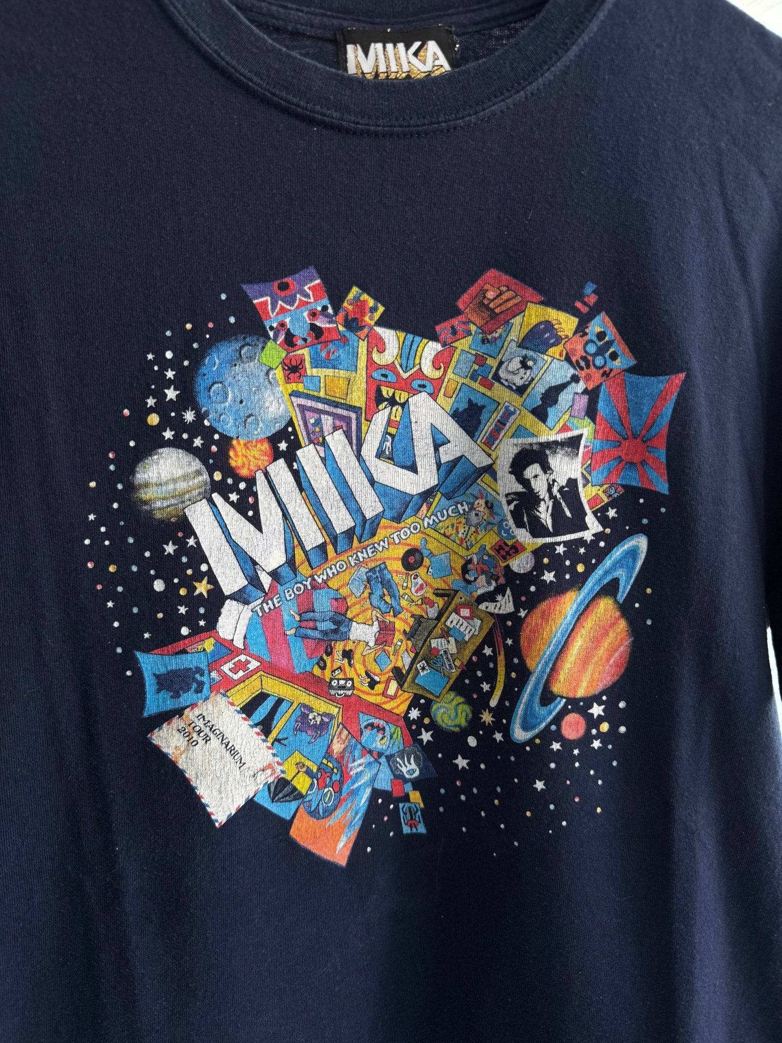 ☀️ Tricou Tour 2010 Mika – M Bărbați - anbracaminte