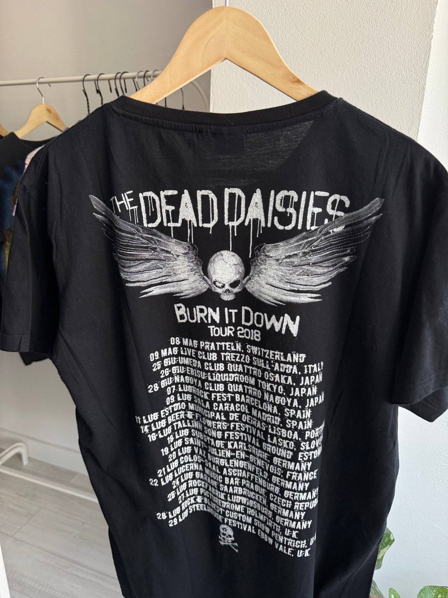 🎙️ Tricou Tour 2018 The Dead Daisies – M Bărbați - anbracaminte