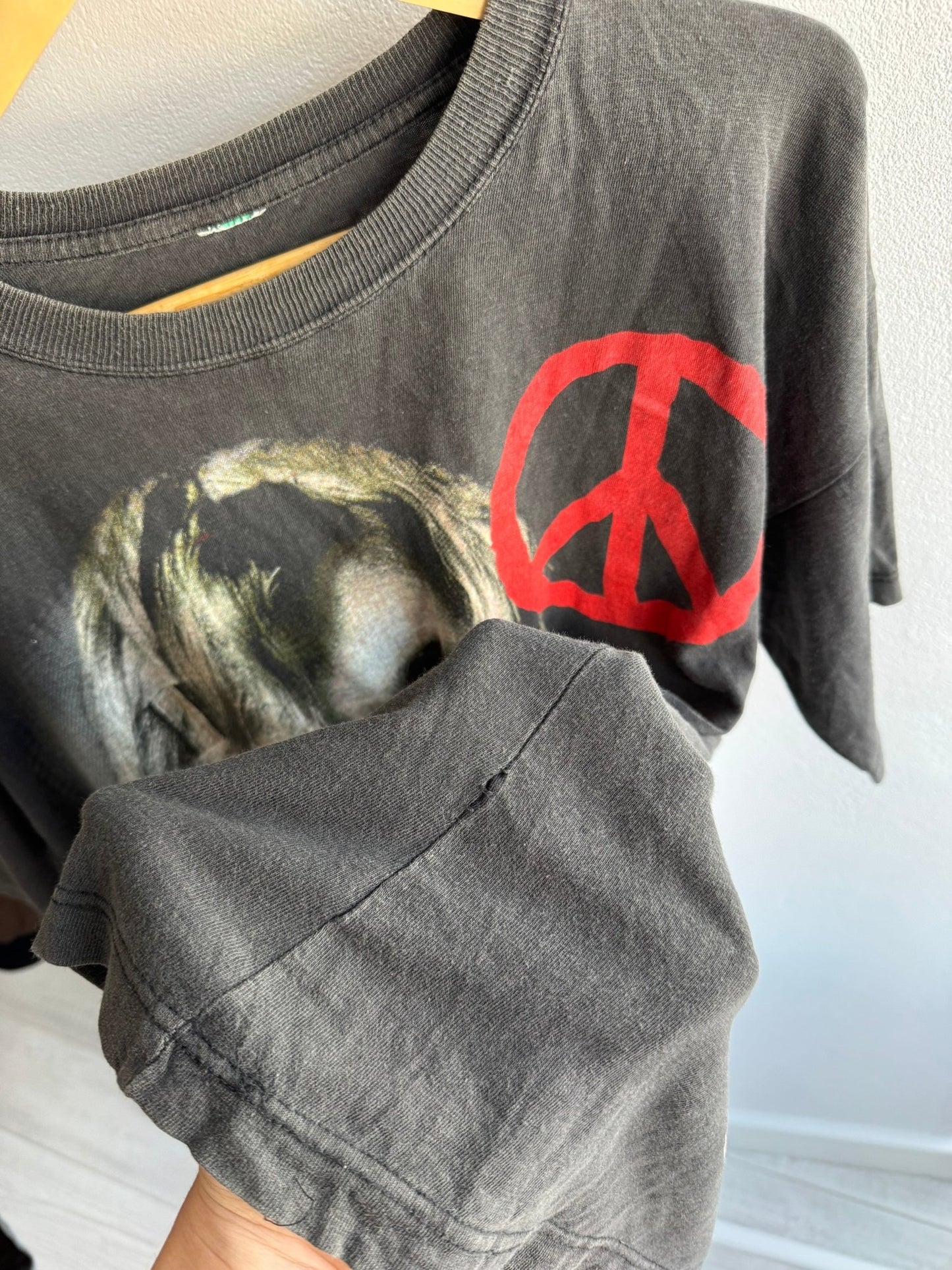🎸 Tricou Vintage 90’s Kurt Cobain Graphic Tee – XL (Faded & Distressed) - anbracaminte