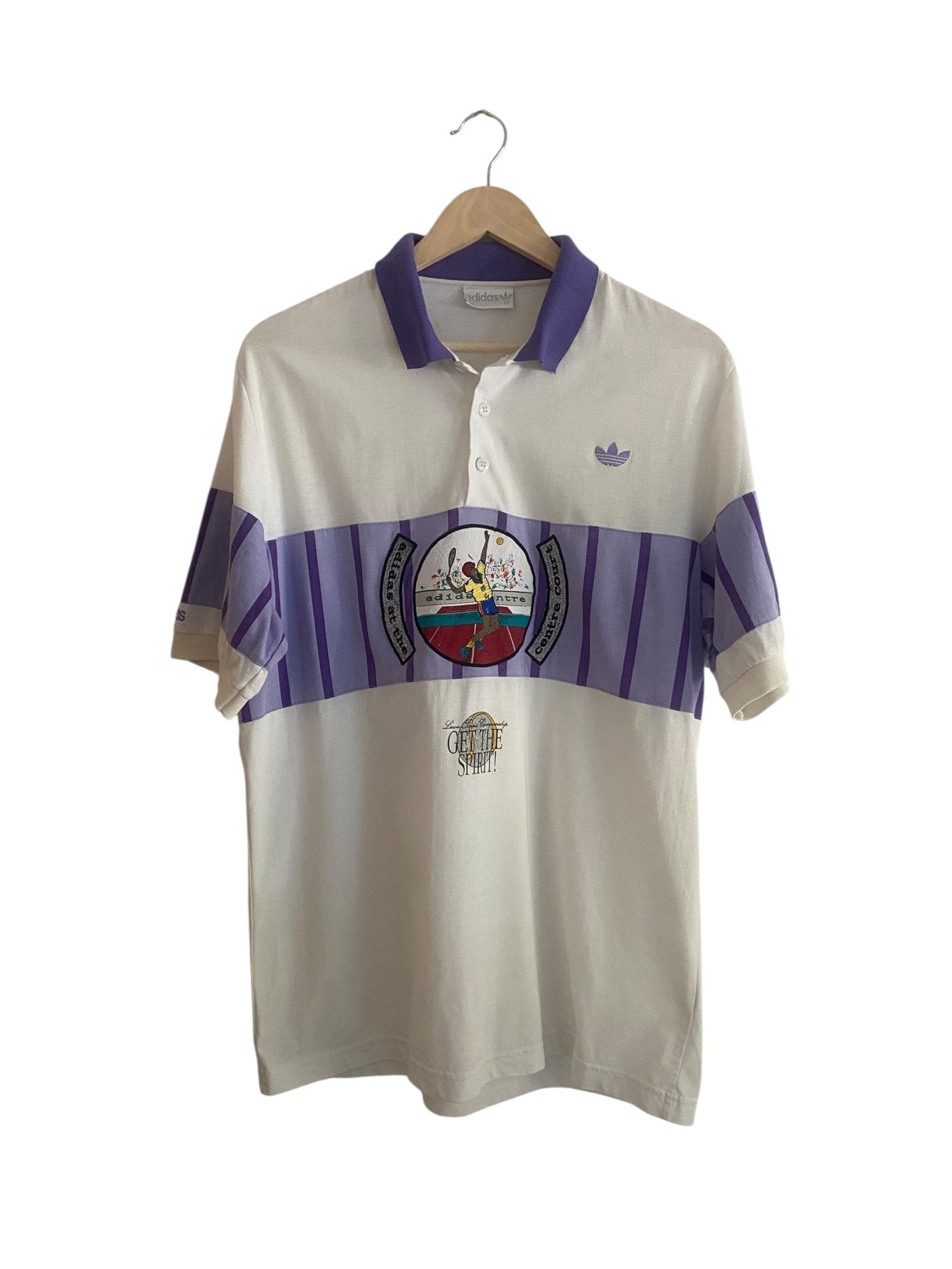 🎾 Tricou Vintage Adidas Polo Tennis „At The Centre Court” – Mărime 52 (potrivit L) - anbracaminte