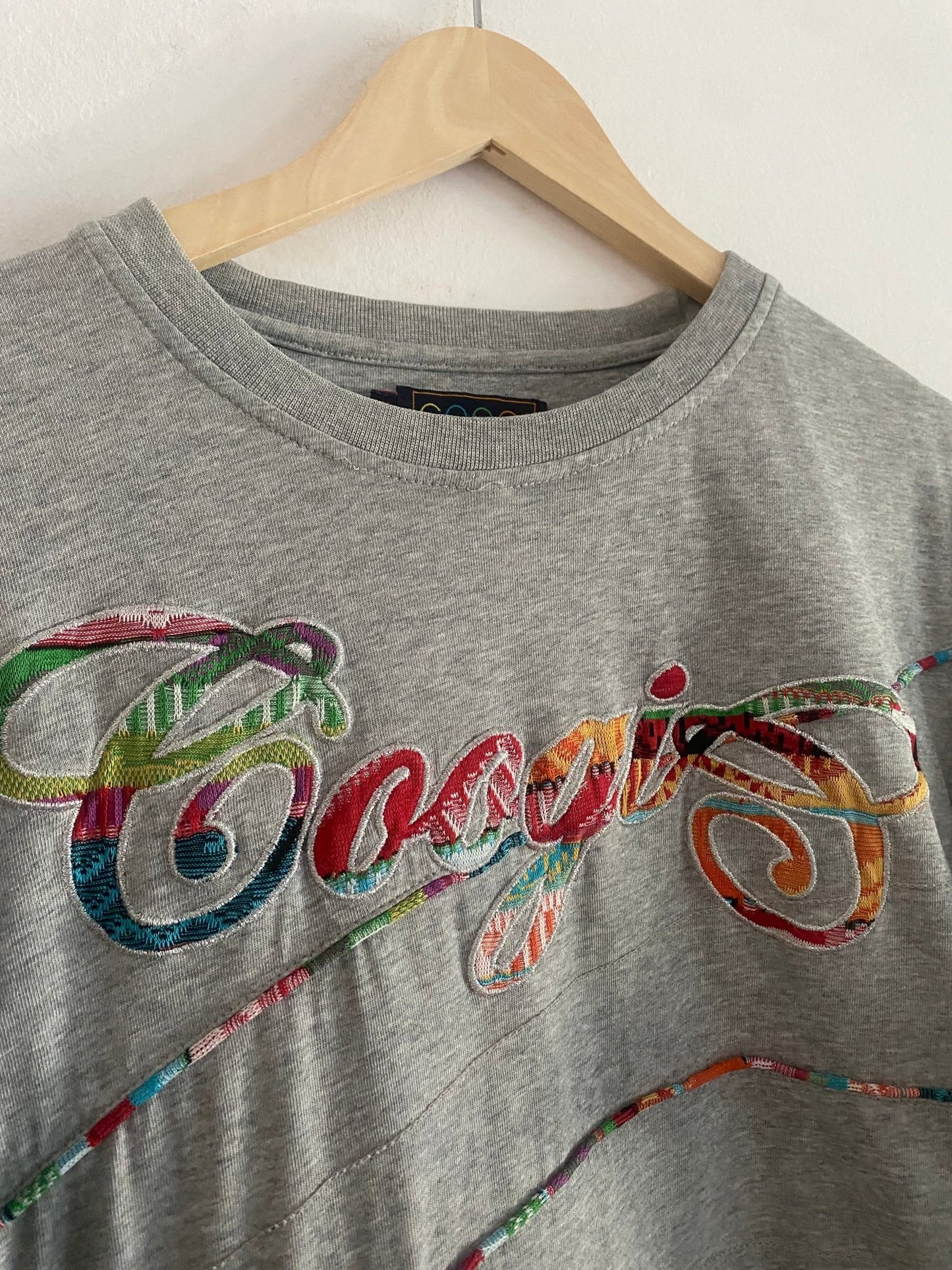 Tricou Vintage Coogi Y2K Gri – Logo Brodat – Mărime M - anbracaminte