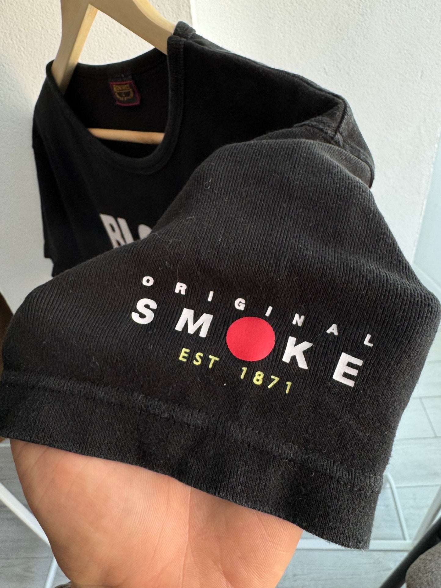 🚬 Tricou Vintage Lucky Strike Graphic – L (Cropped Fit) - anbracaminte