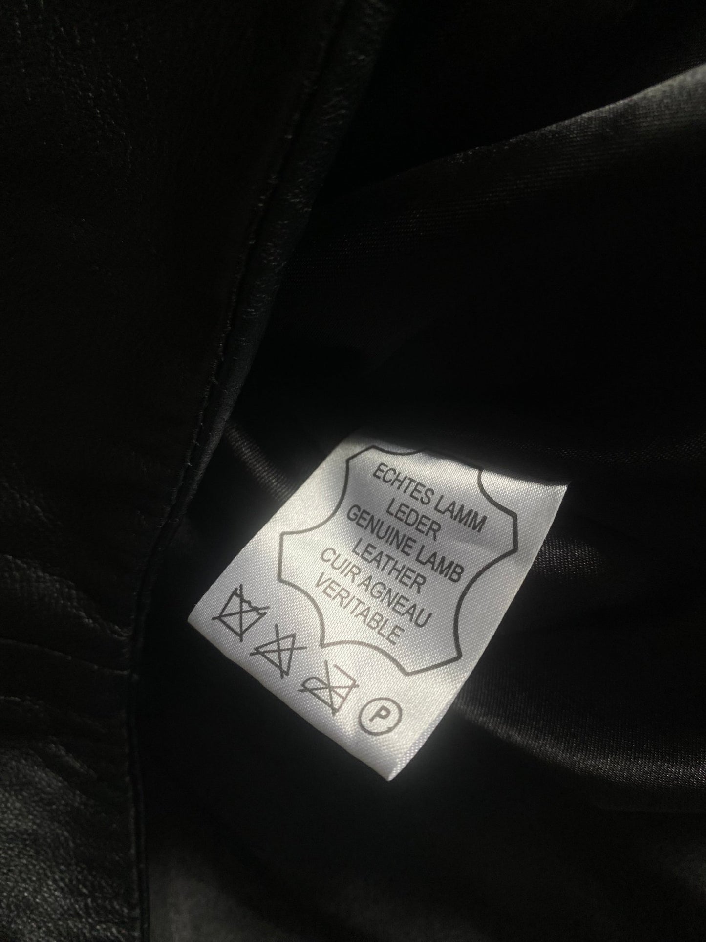 🖤 Vintage Black Leather Jacket – Women’s L - anbracaminte