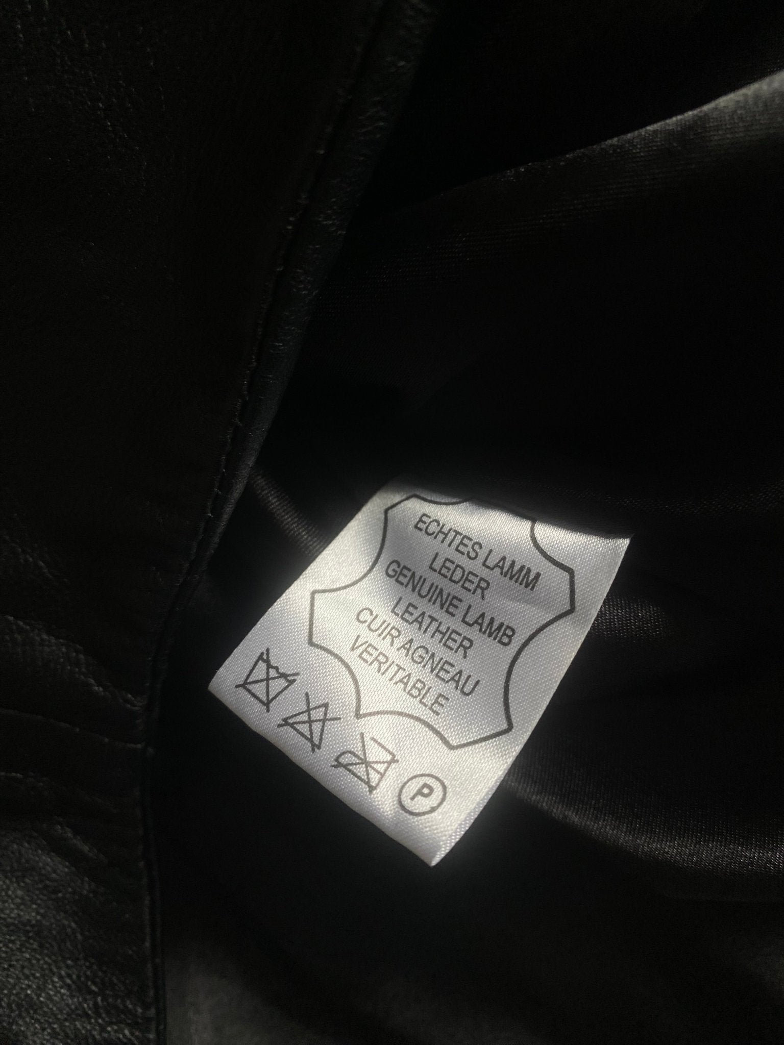 🖤 Vintage Black Leather Jacket – Women’s L - anbracaminte
