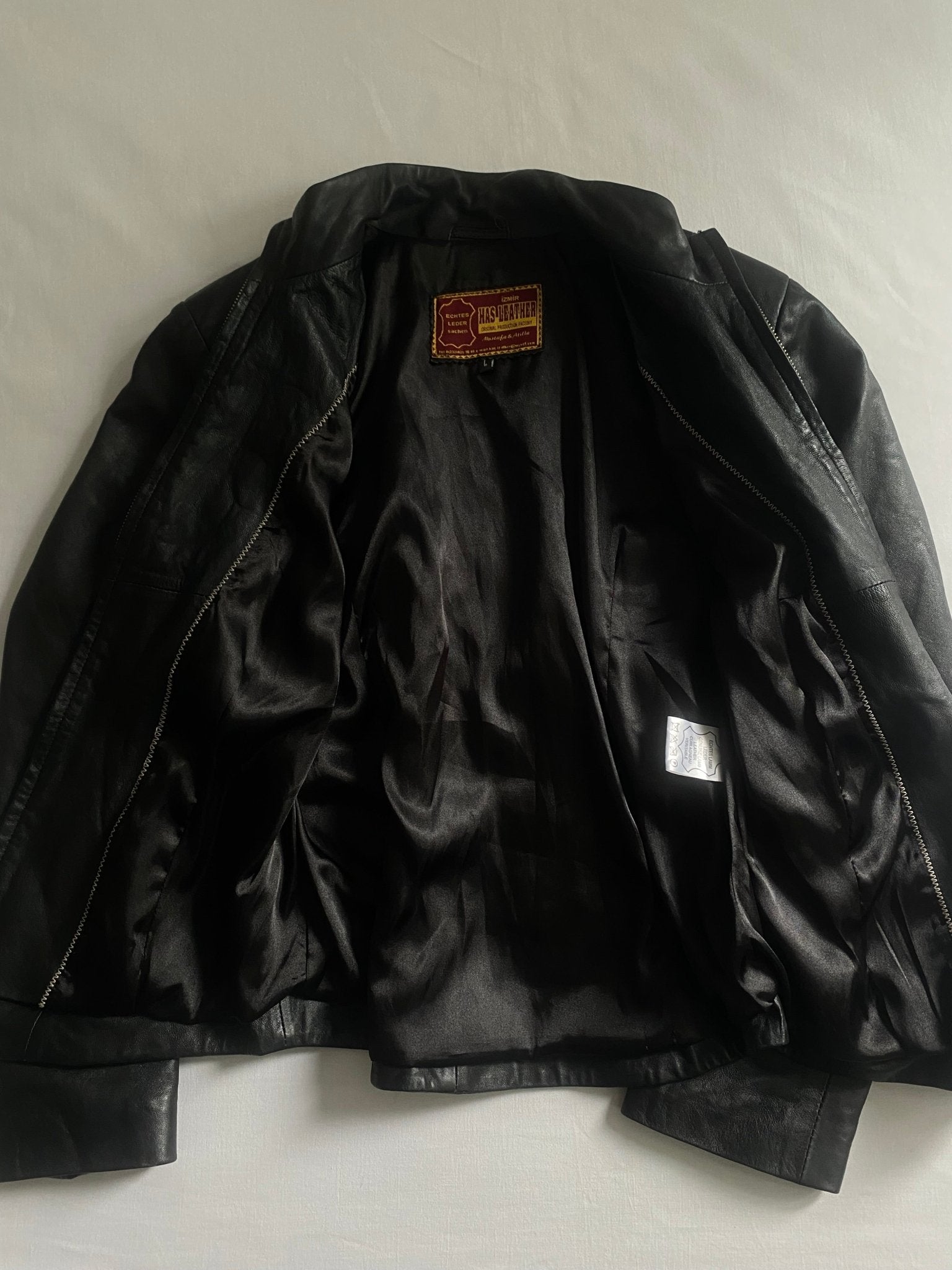 🖤 Vintage Black Leather Jacket – Women’s L - anbracaminte