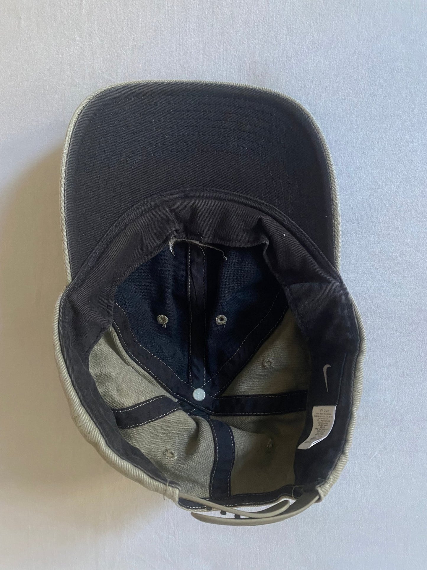 Vintage Dark Olive Nike Cap - anbracaminte