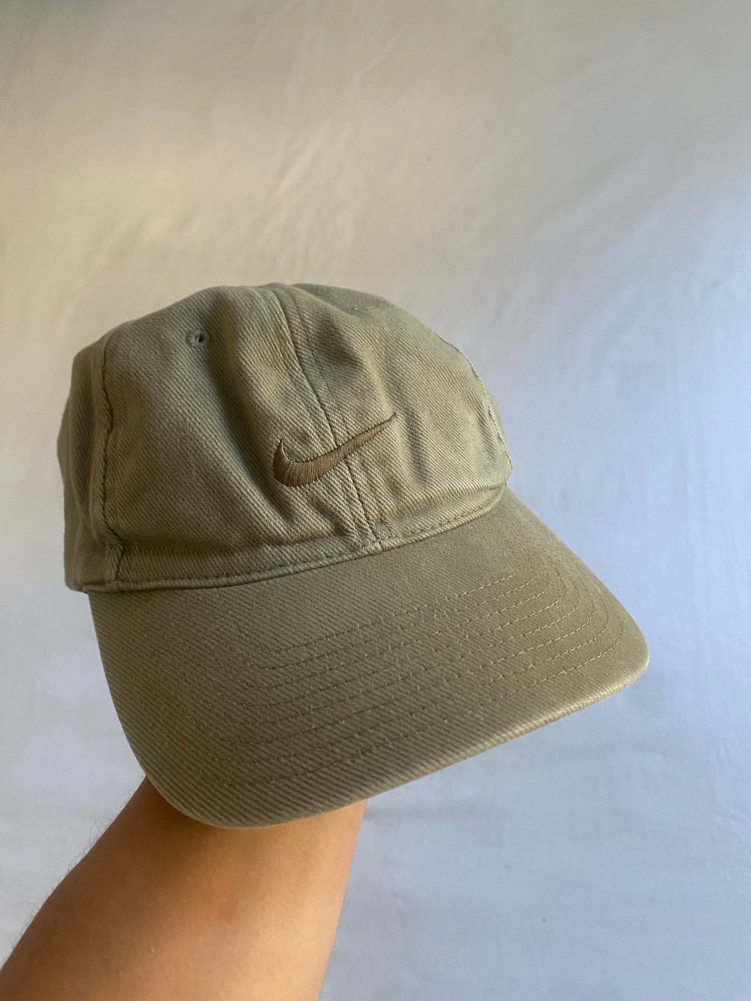 Vintage Dark Olive Nike Cap - anbracaminte