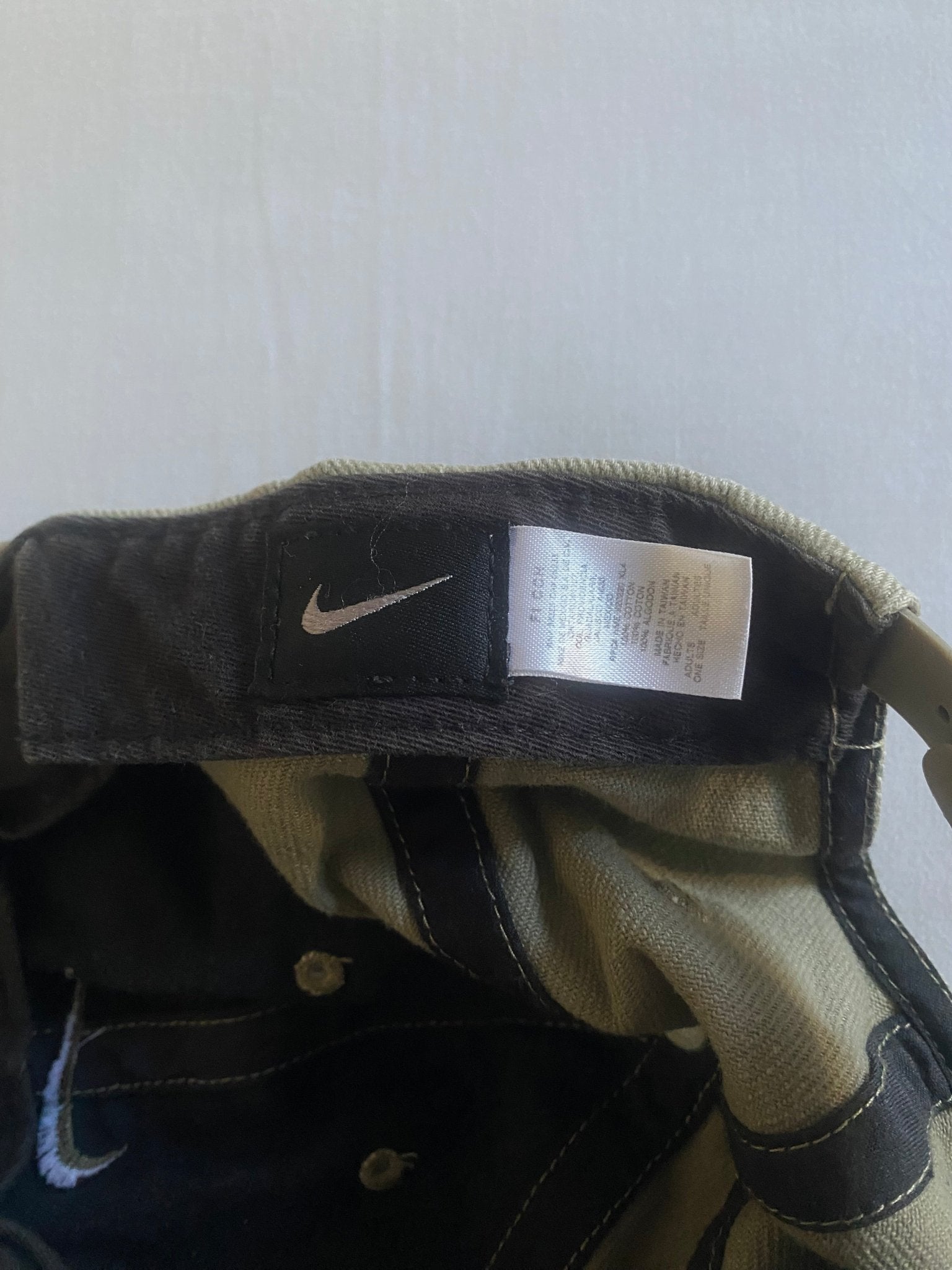 Vintage Dark Olive Nike Cap - anbracaminte