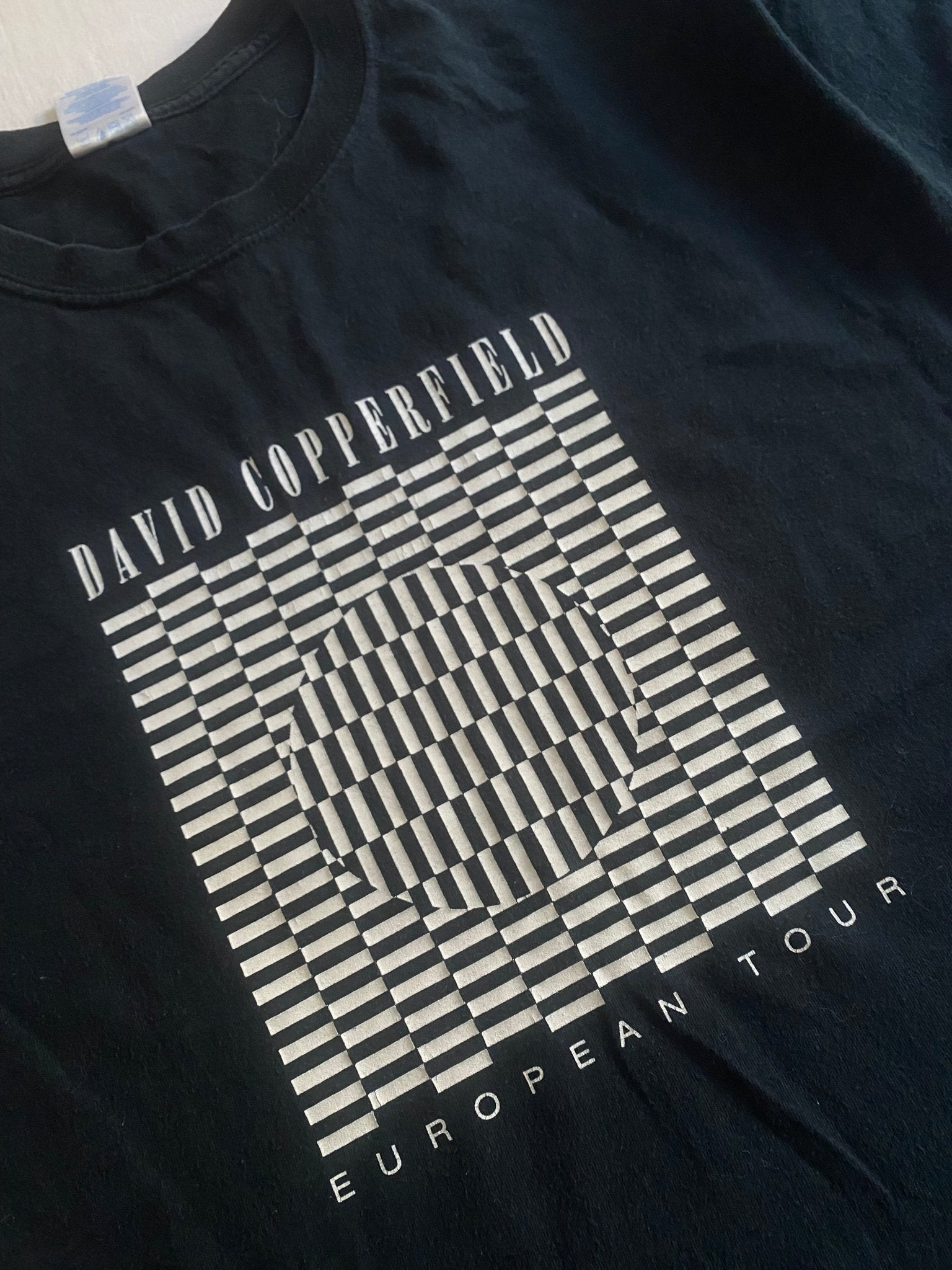 Vintage David Copperfield European Tour Graphic Tee - anbracaminte