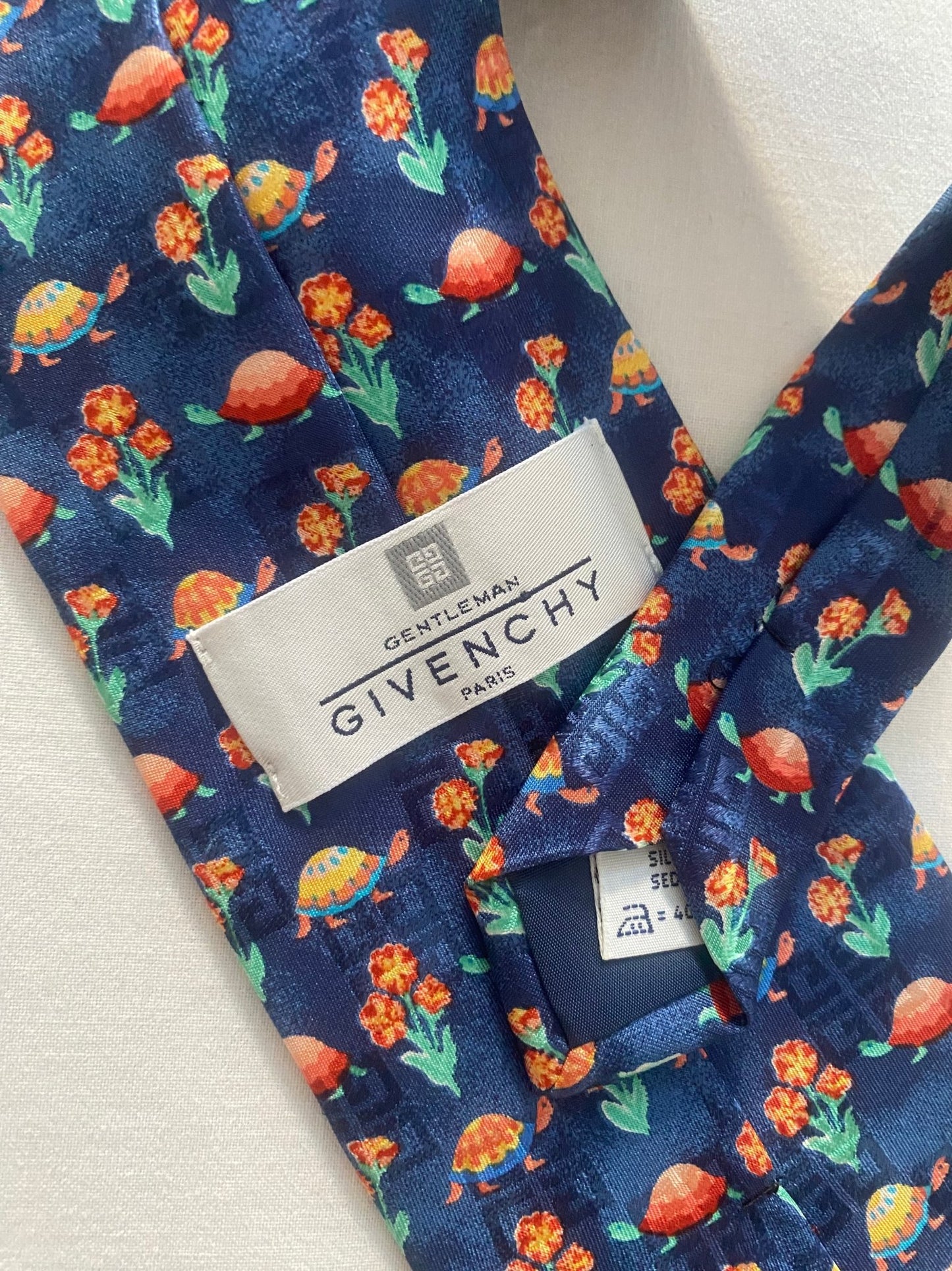 Vintage Givenchy Printed Tie - anbracaminte