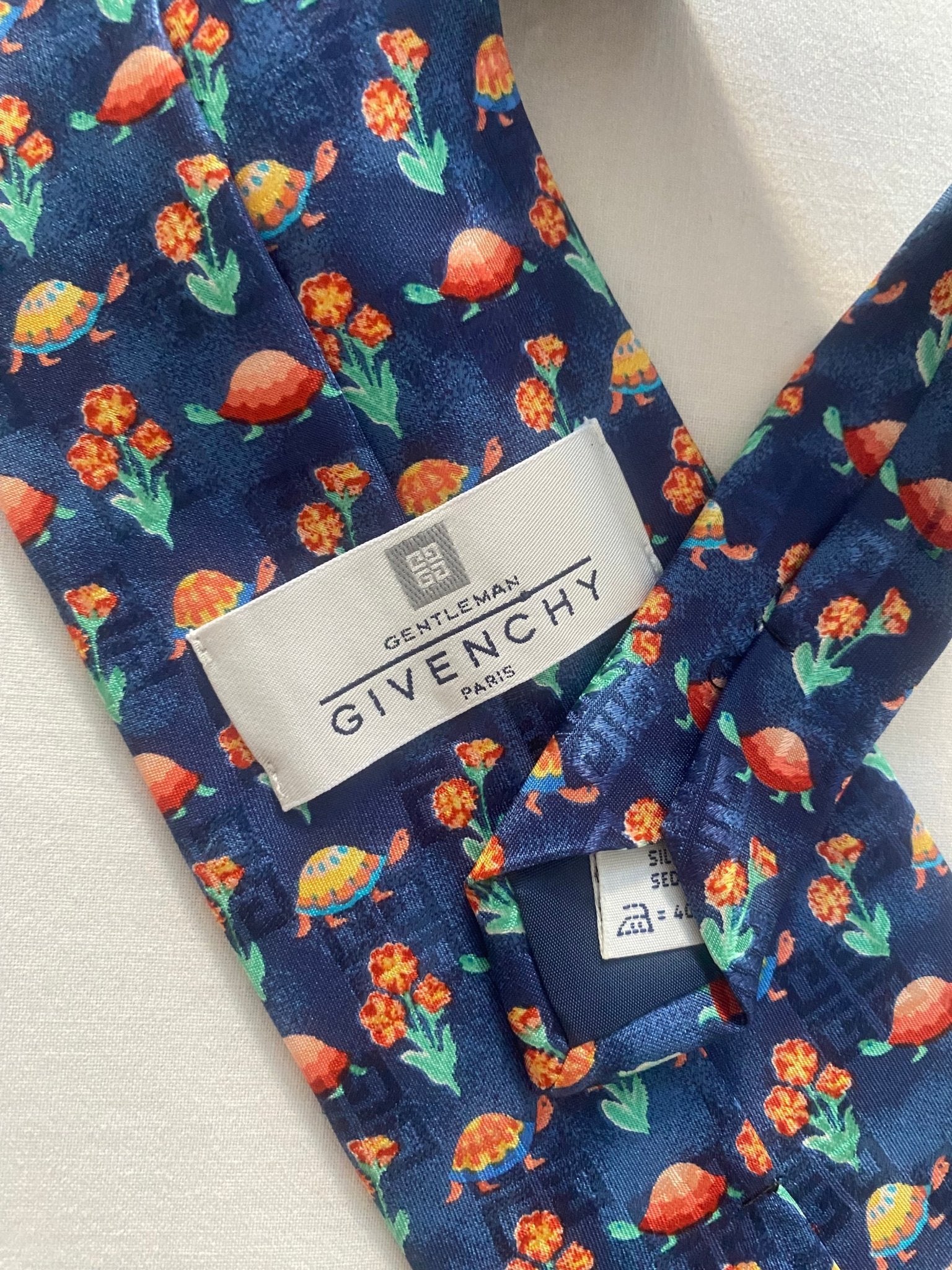 Vintage Givenchy Printed Tie - anbracaminte