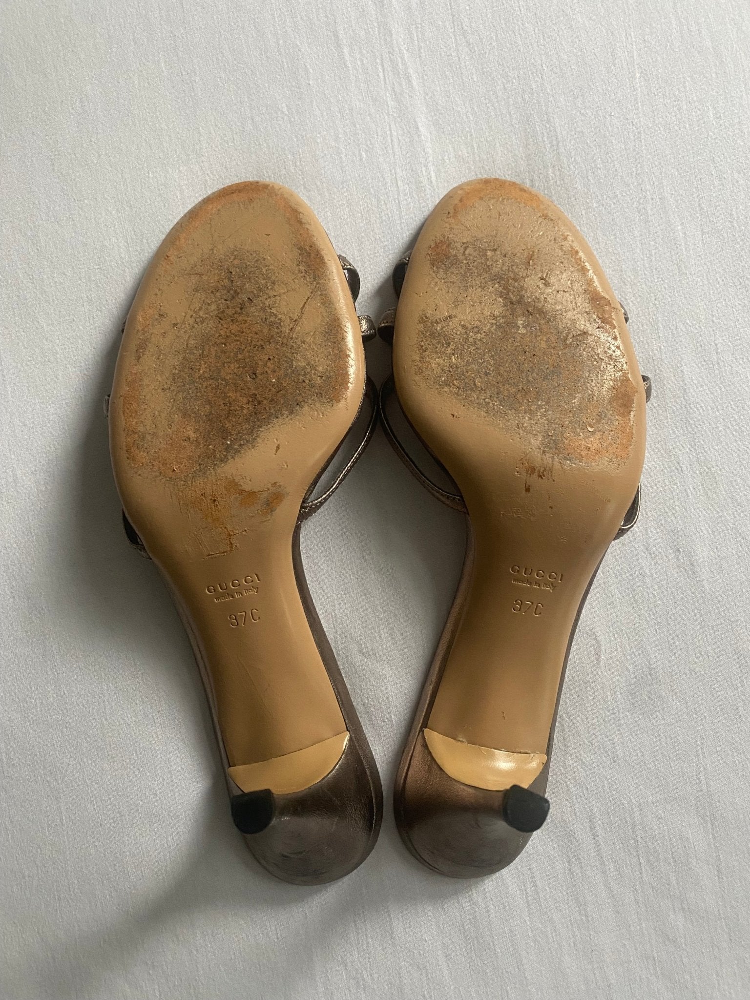 Vintage Gucci Double G Strappy Metallic Leather Sandal - anbracaminte