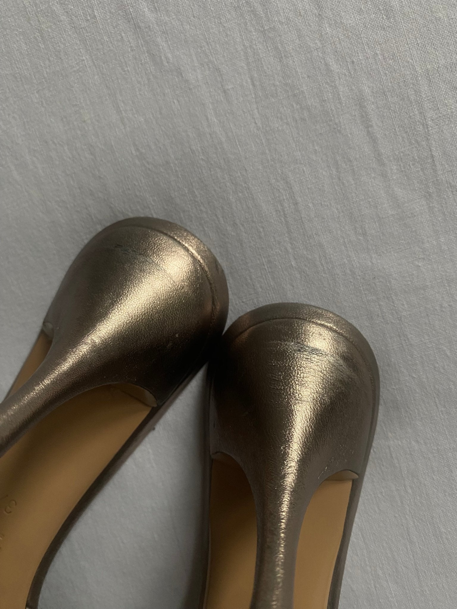 Vintage Gucci Double G Strappy Metallic Leather Sandal - anbracaminte
