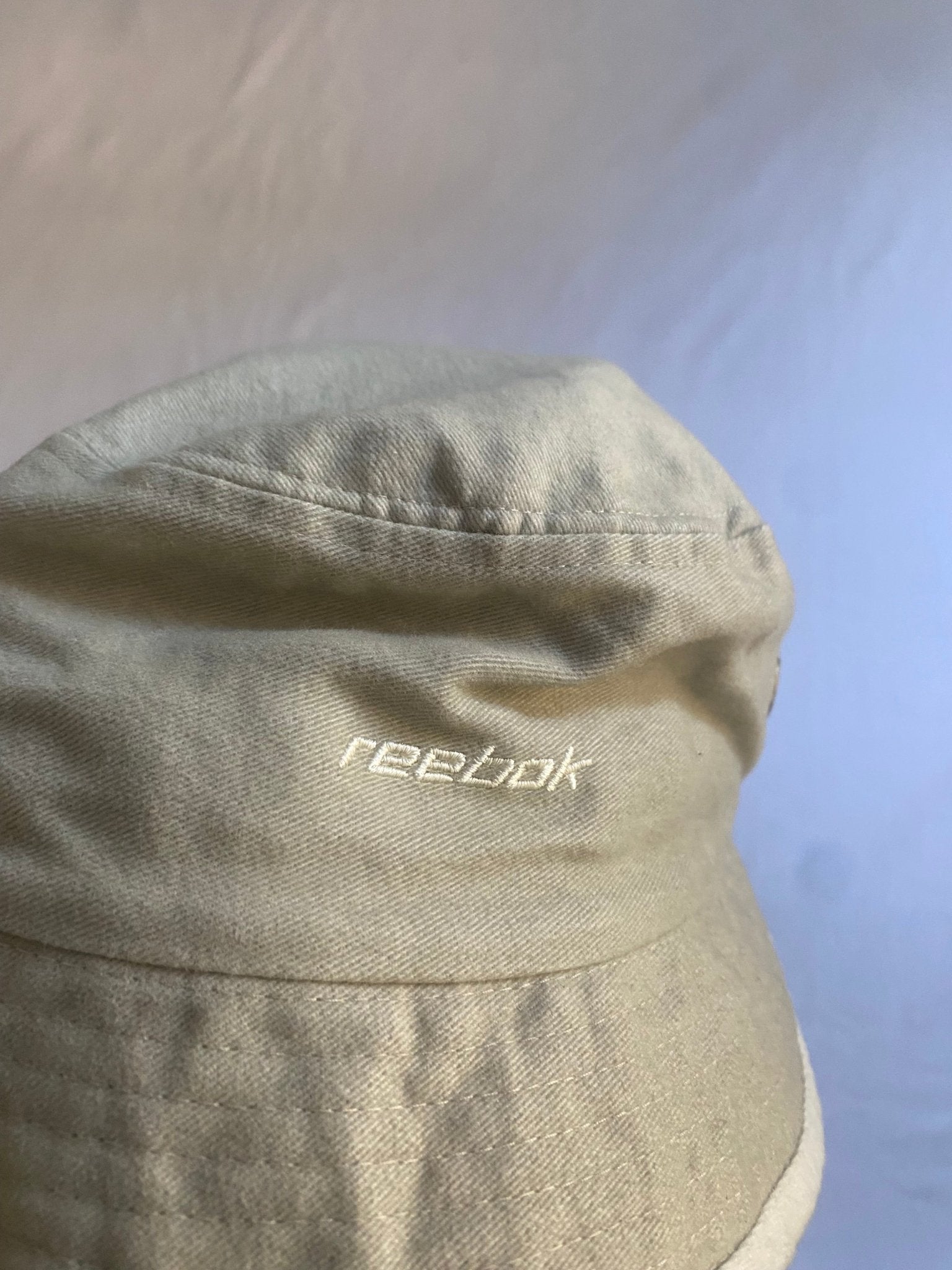 Vintage Reebok Bucket Hat - anbracaminte