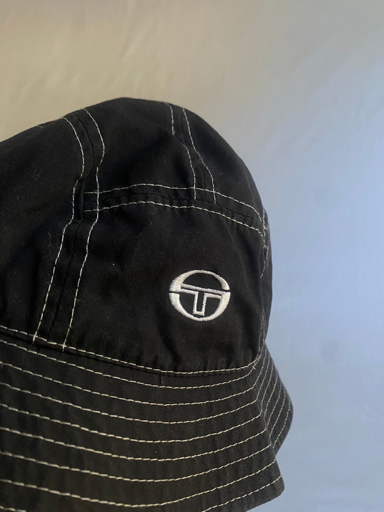 Vintage Sergio Tacchini Bucket Hat - anbracaminte