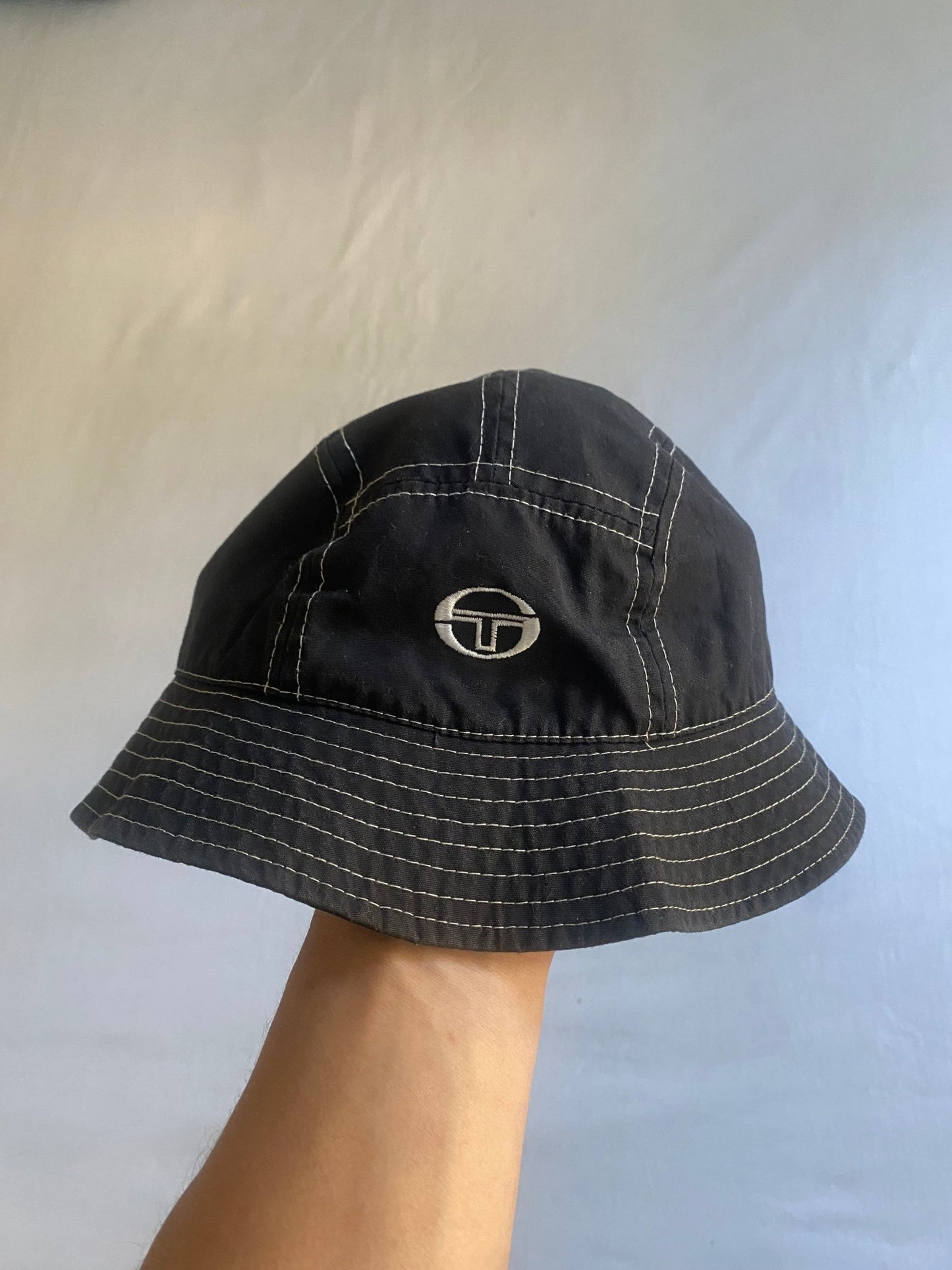 Vintage Sergio Tacchini Bucket Hat - anbracaminte