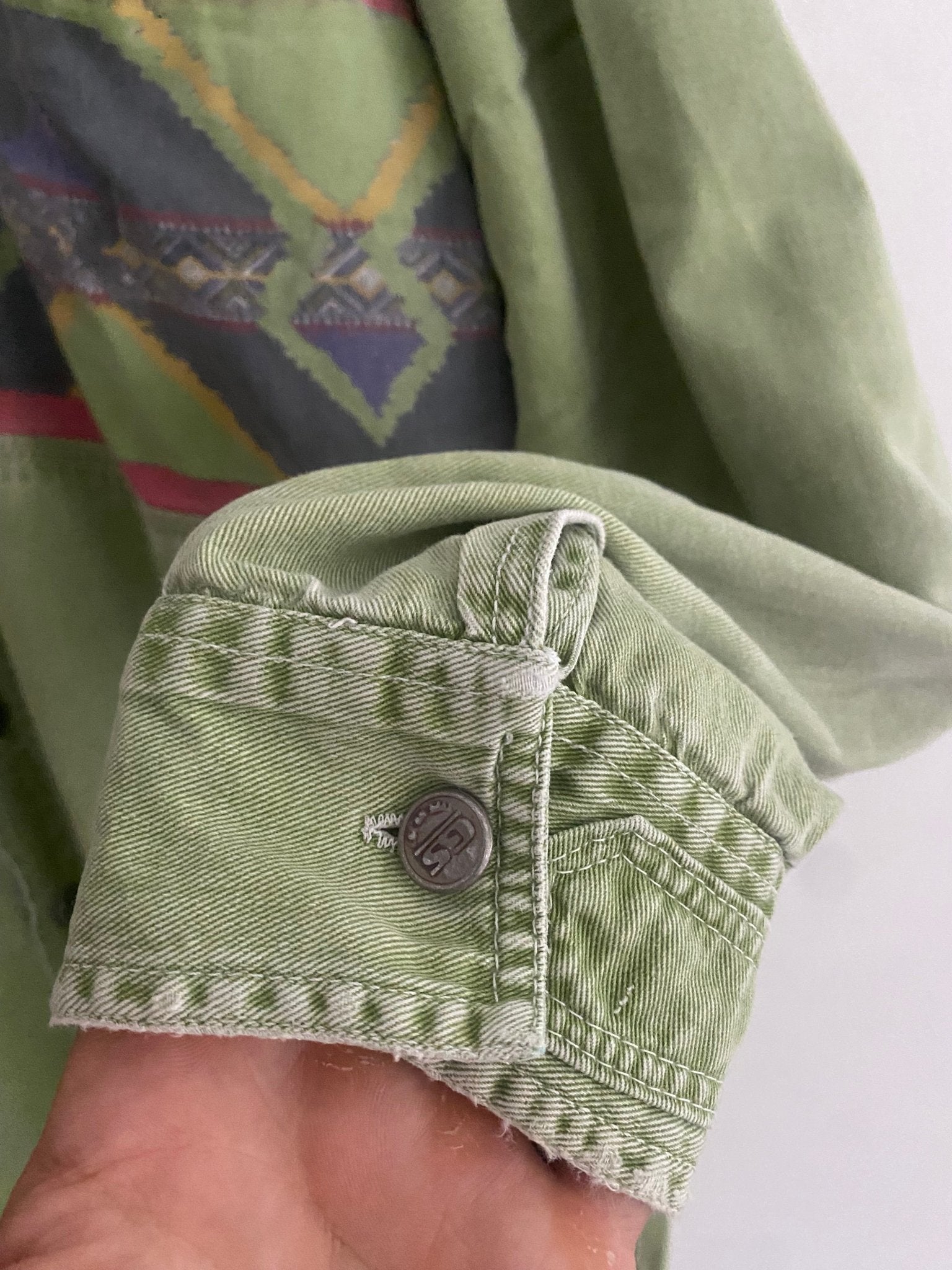 👕 Vintage Western Style Washed Green Shirt - anbracaminte