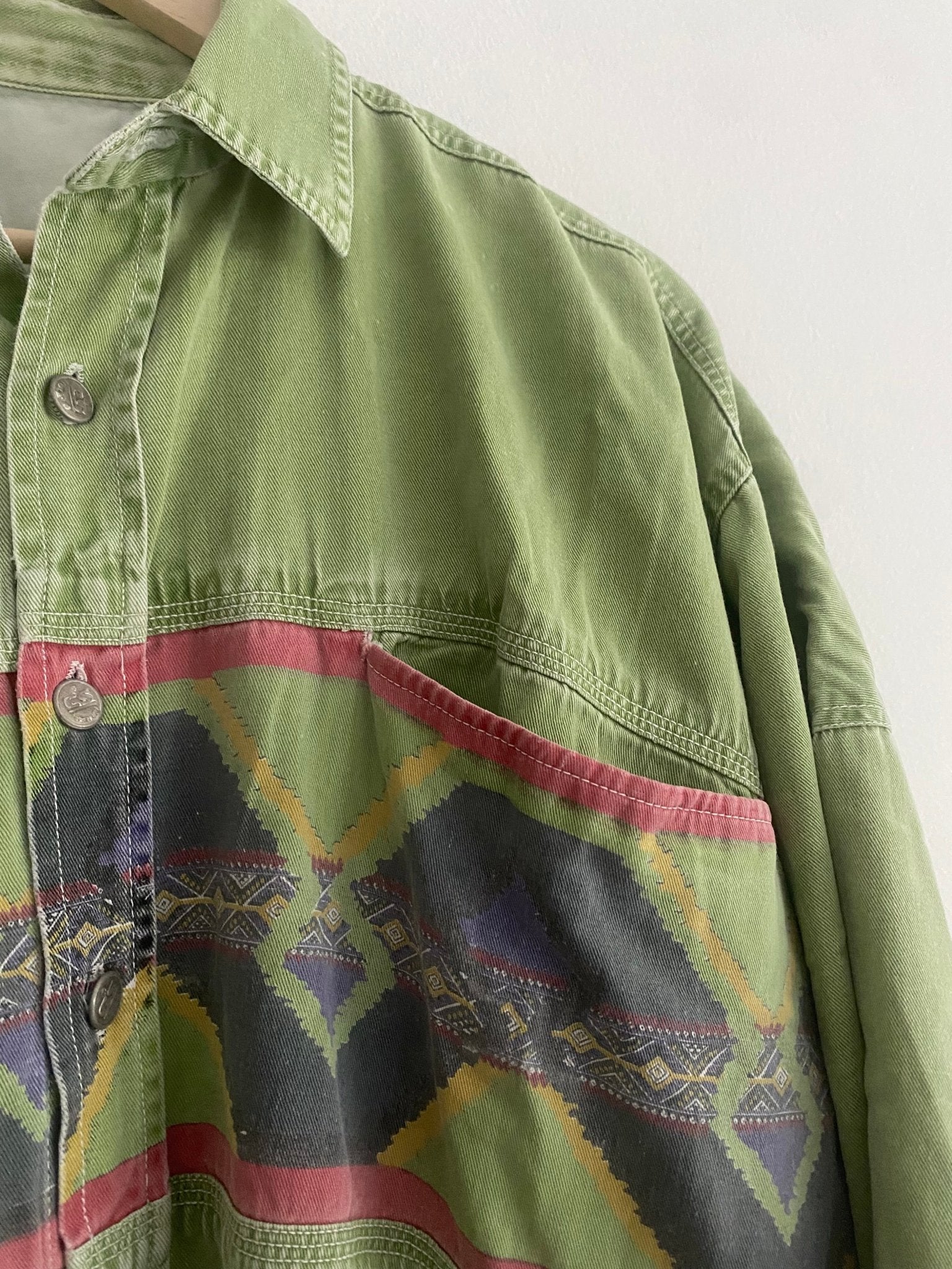 👕 Vintage Western Style Washed Green Shirt - anbracaminte