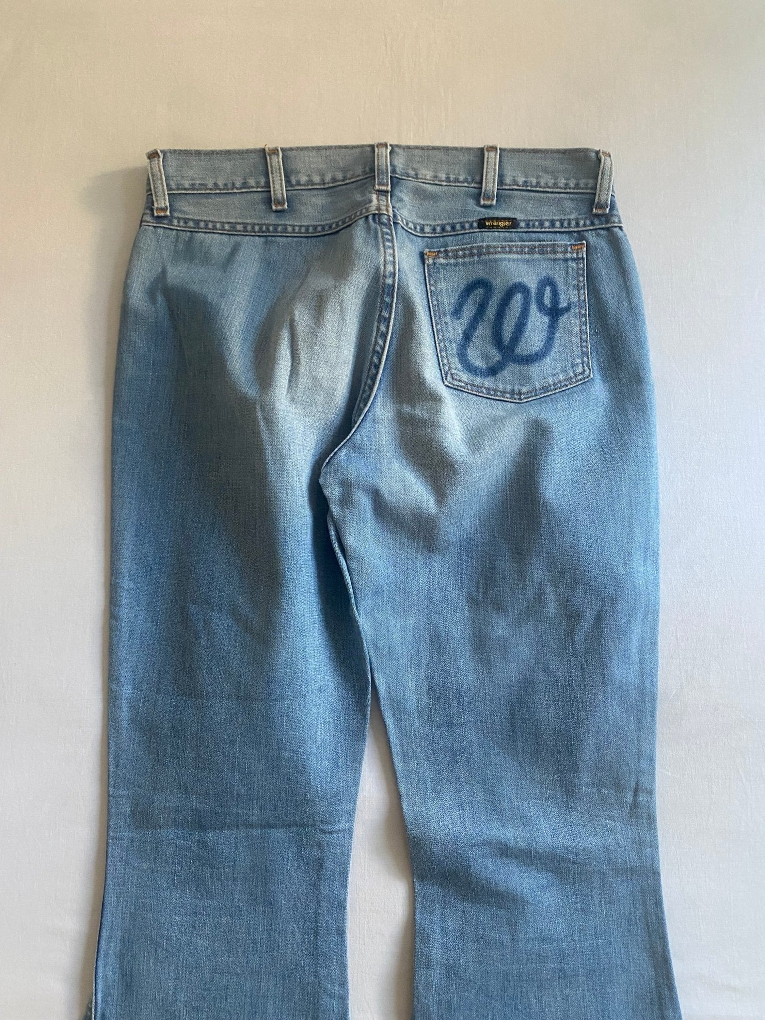 Vintage Wrangler Bell Bottoms Flared Jeans - anbracaminte