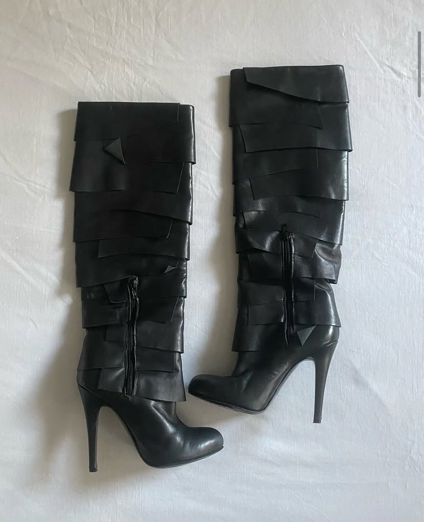 Vintage Y2K Galliano by John Galliano Black Leather Structured Boots - anbracaminte