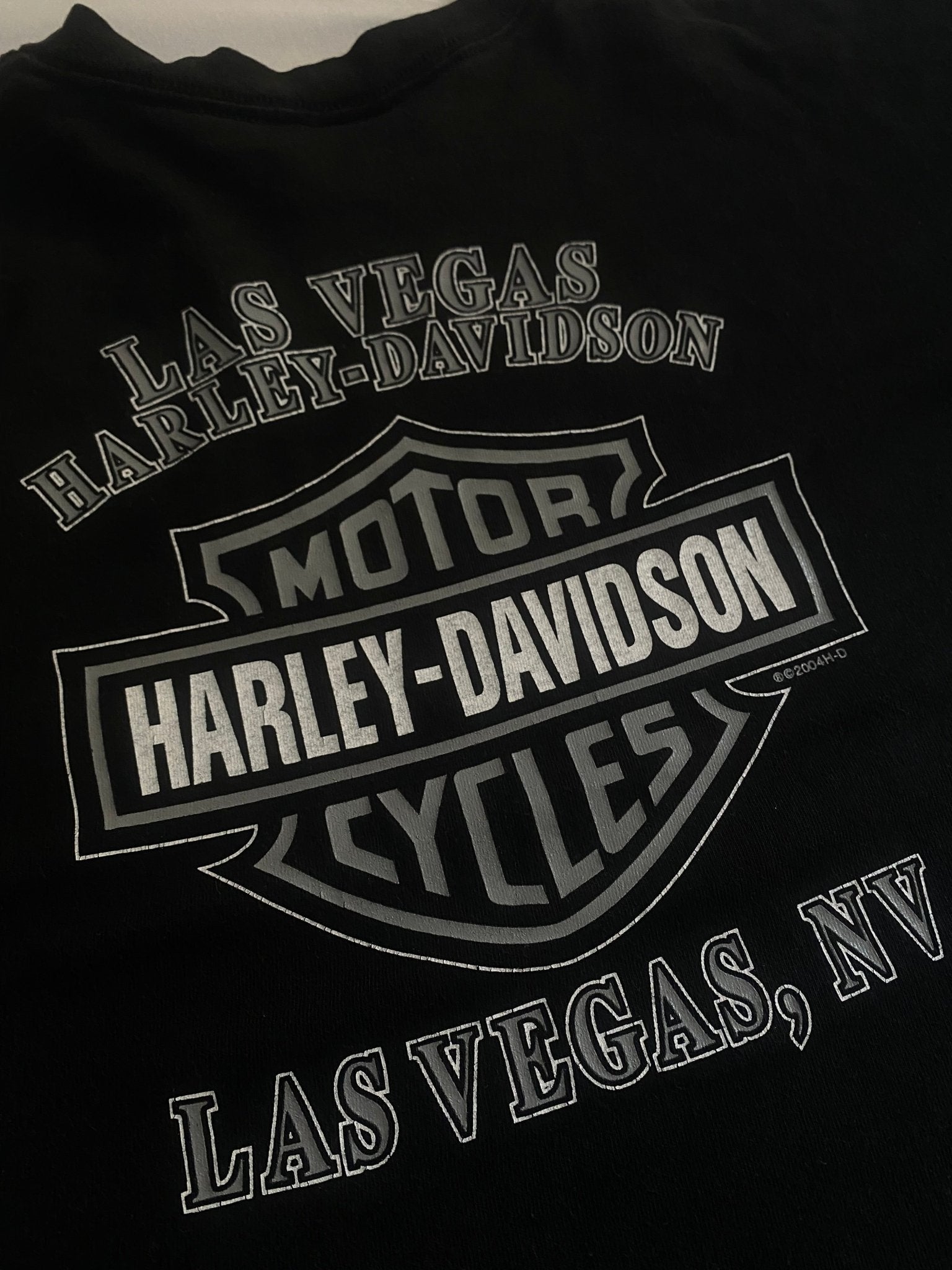 Y2K 2004 Harley Davidson Las Vegas Tee - anbracaminte