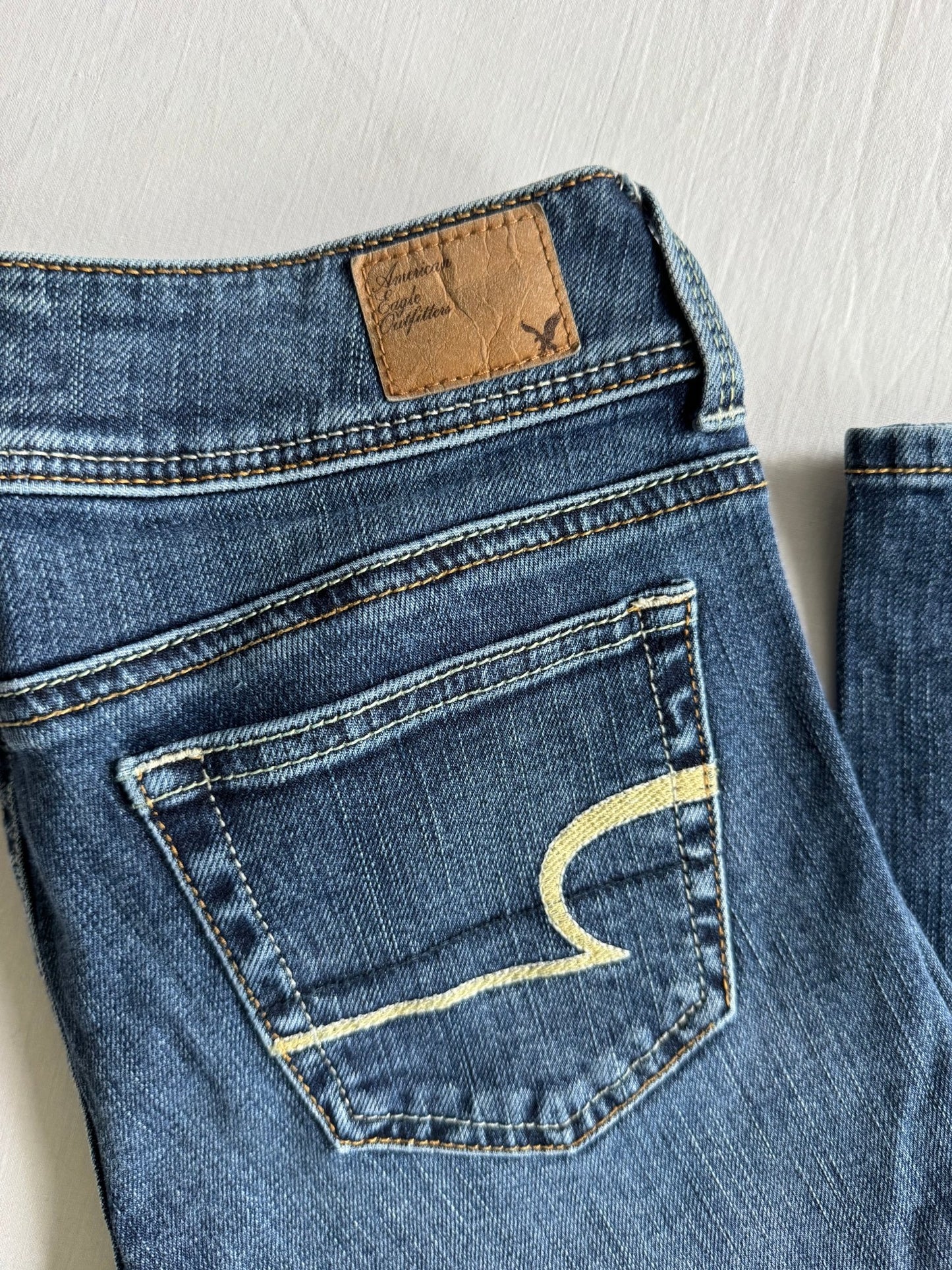 👖 Y2K American Eagle Slim Bootcut Jeans – US 2 / EU 34 - anbracaminte