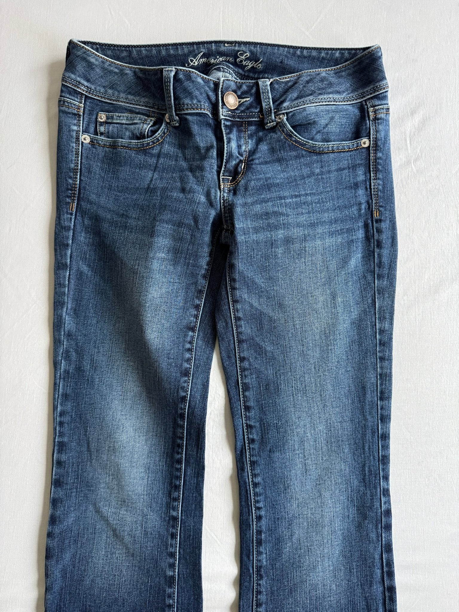 👖 Y2K American Eagle Slim Bootcut Jeans – US 2 / EU 34 - anbracaminte