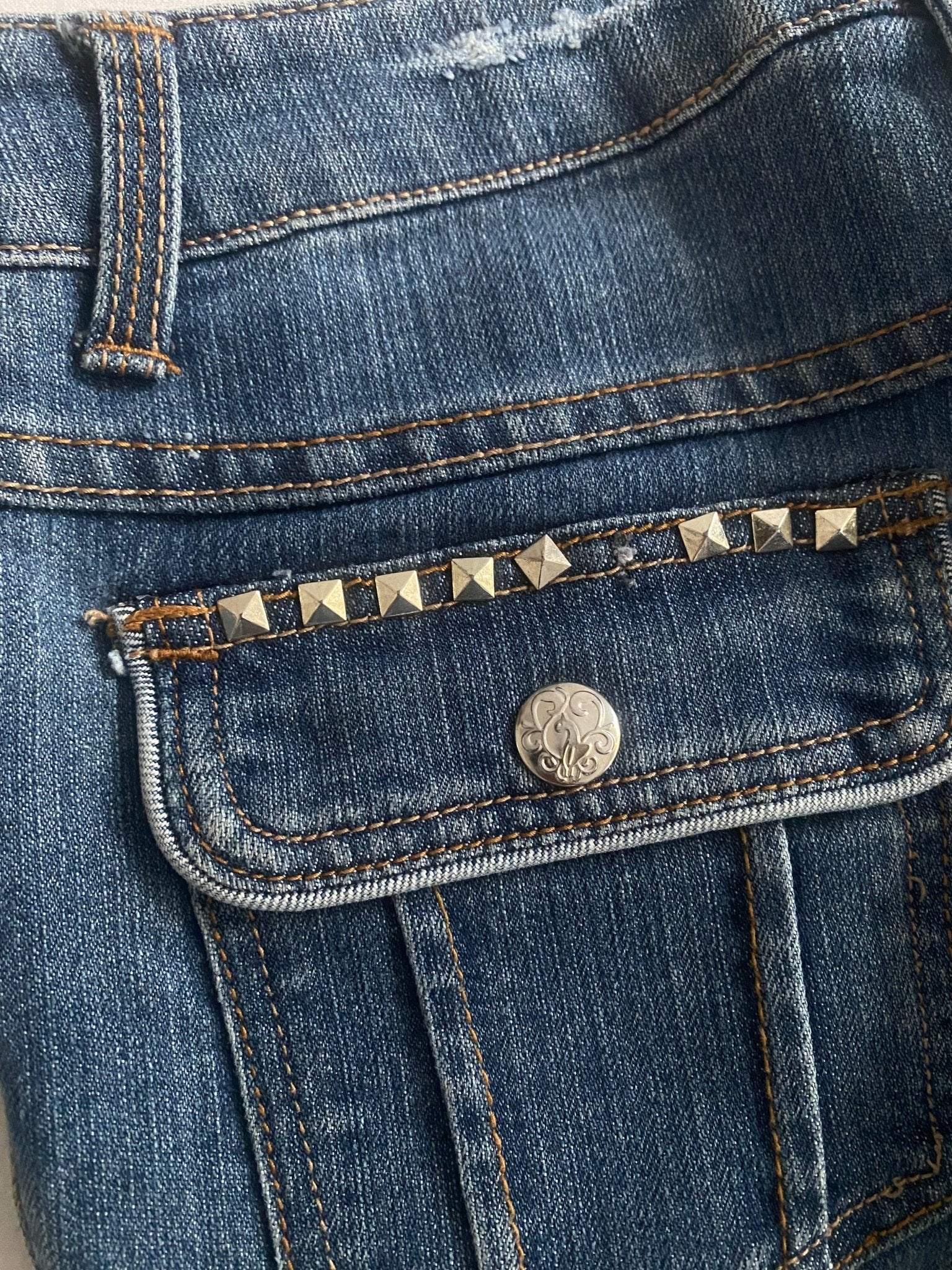 Y2K Baby Phat Jeans – Size 16 Teens (Women's XS) – Denim with Studded Back Pockets - anbracaminte