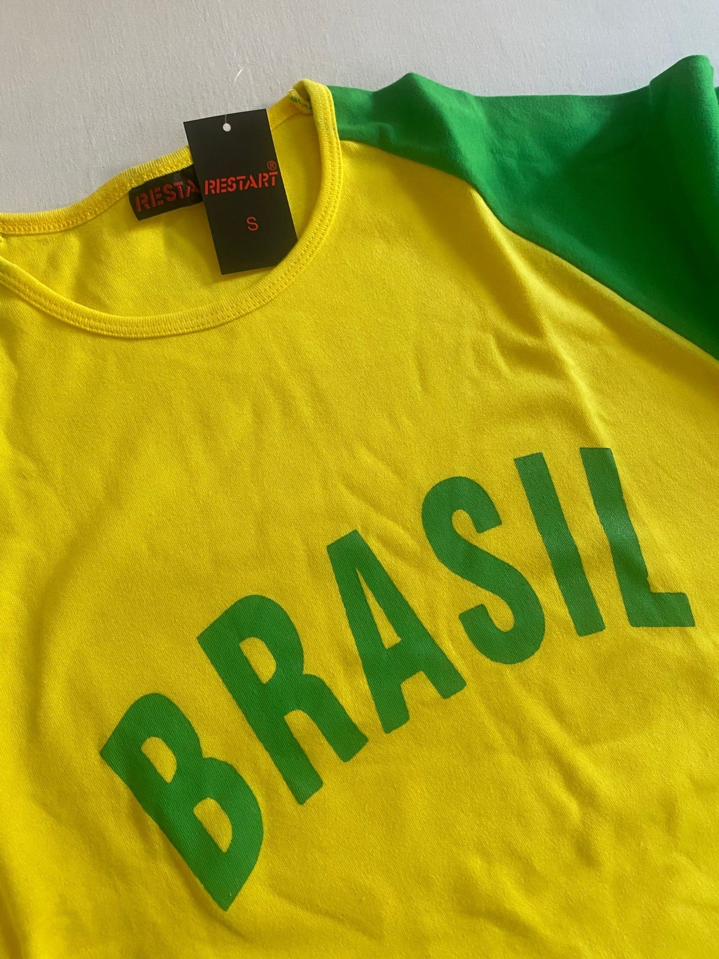Y2K Brasil Tee - anbracaminte
