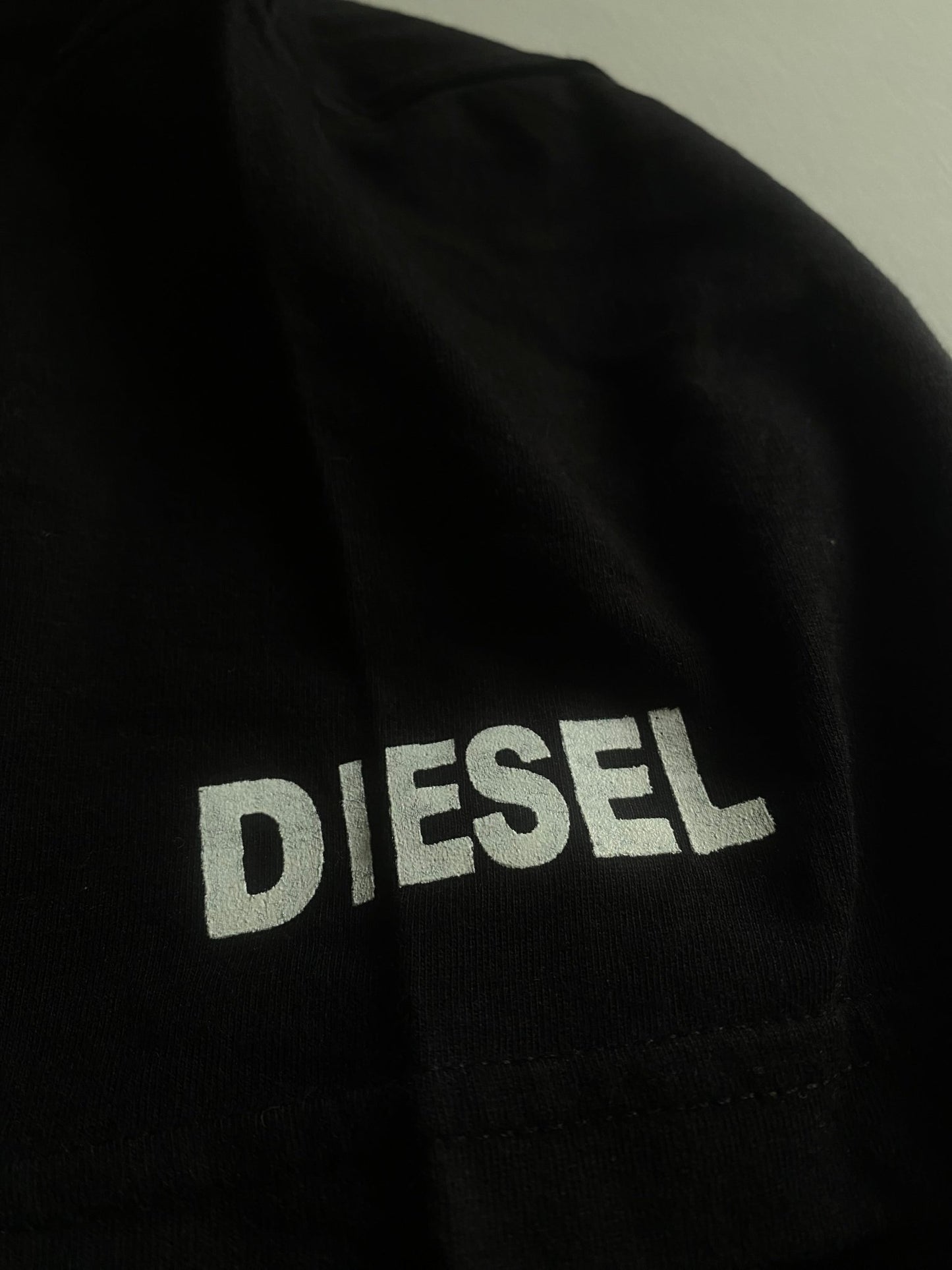 🖤 Y2K Diesel Printed Black Tee - anbracaminte