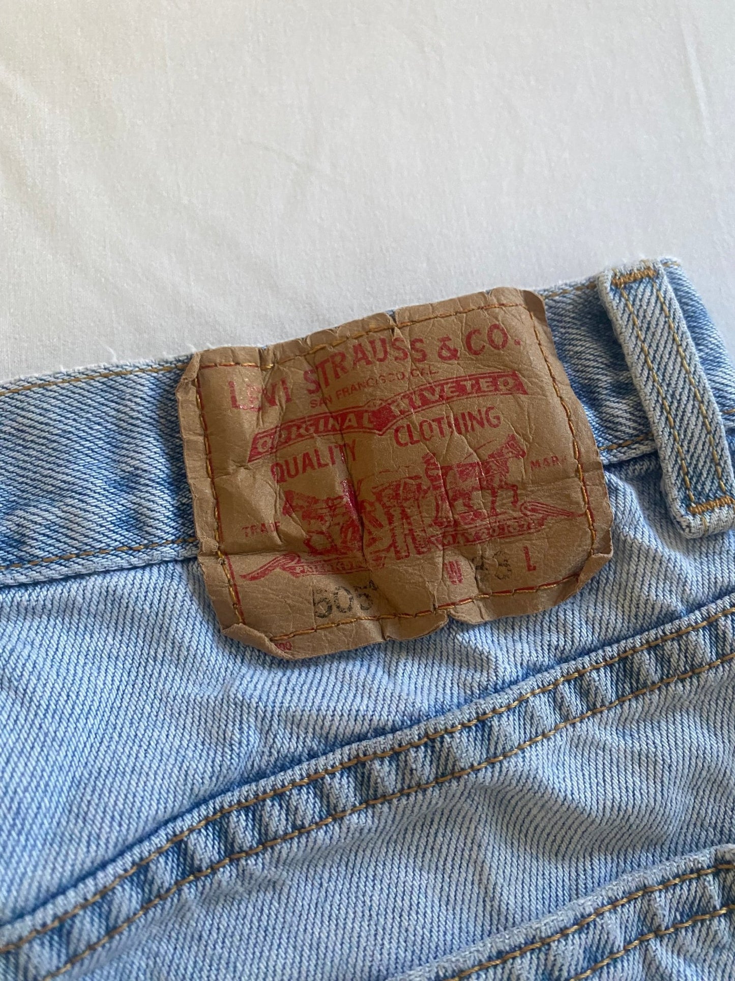 Y2K Distressed Levi's 505 Light Wash Jorts - anbracaminte