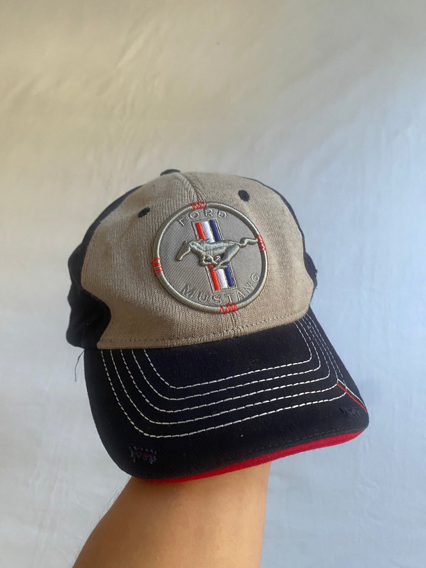 Y2K Ford Mustang Cap - anbracaminte