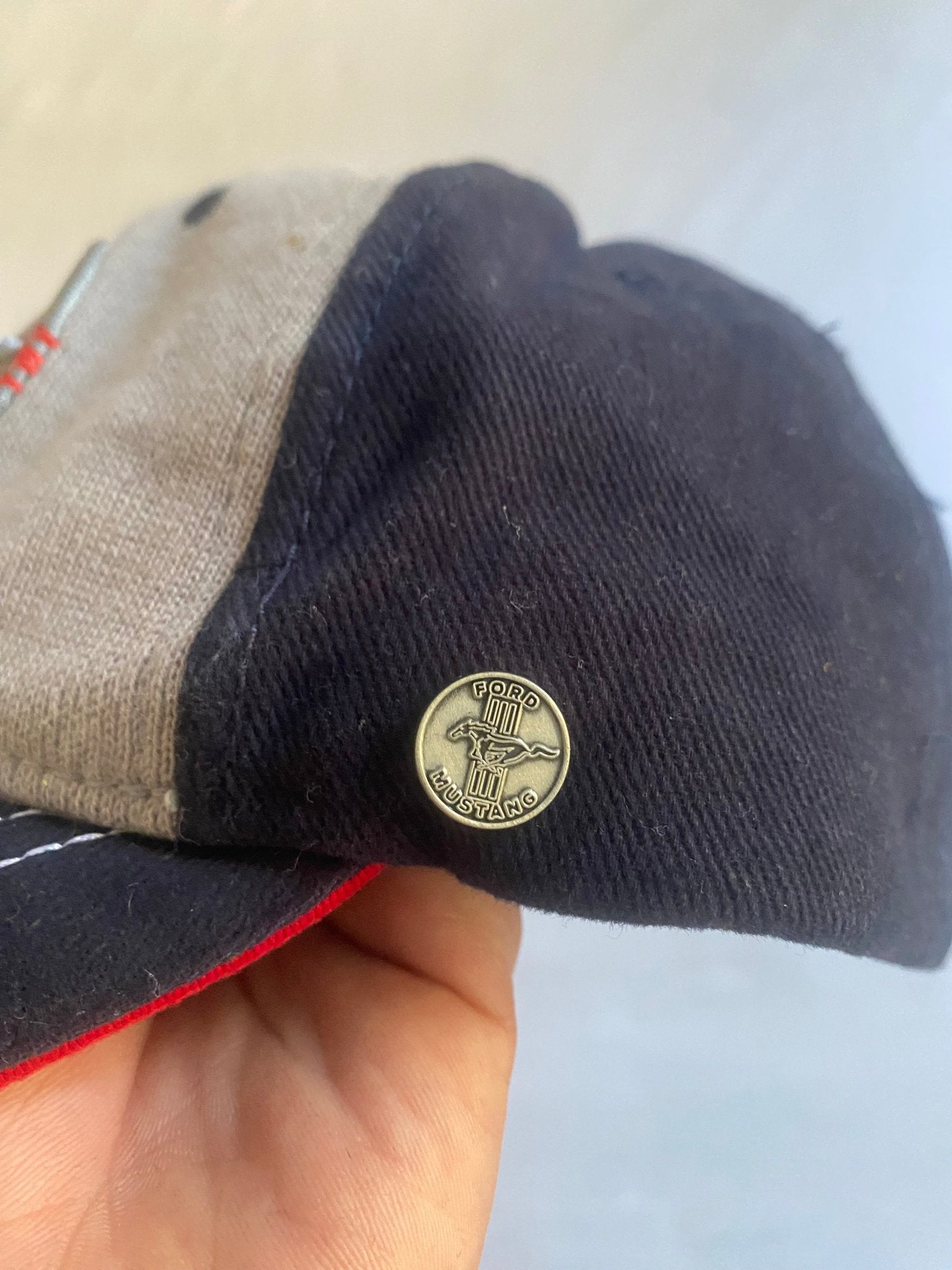 Y2K Ford Mustang Cap - anbracaminte