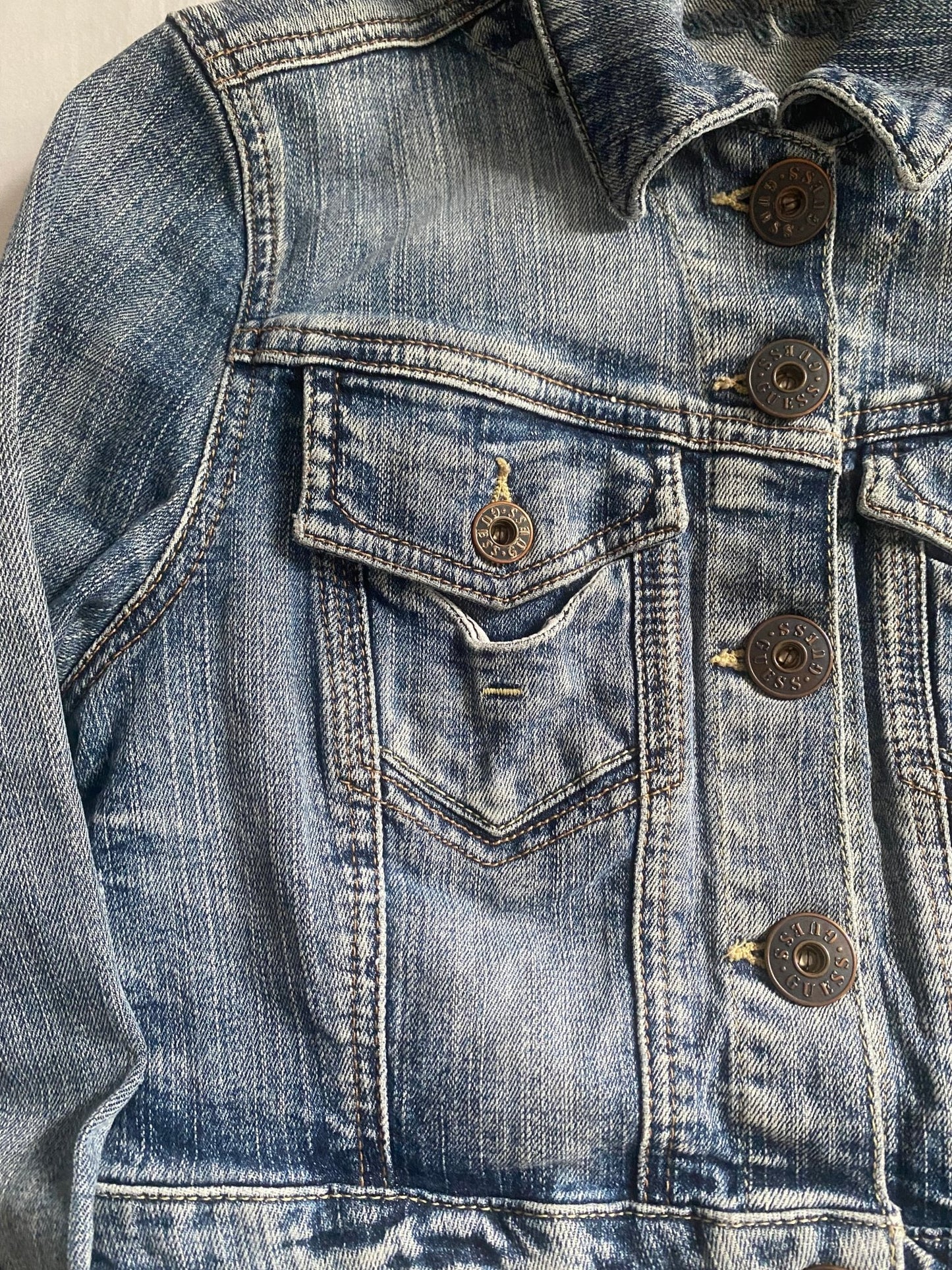 Y2K Guess Jeans Cropped Denim Jacket - anbracaminte