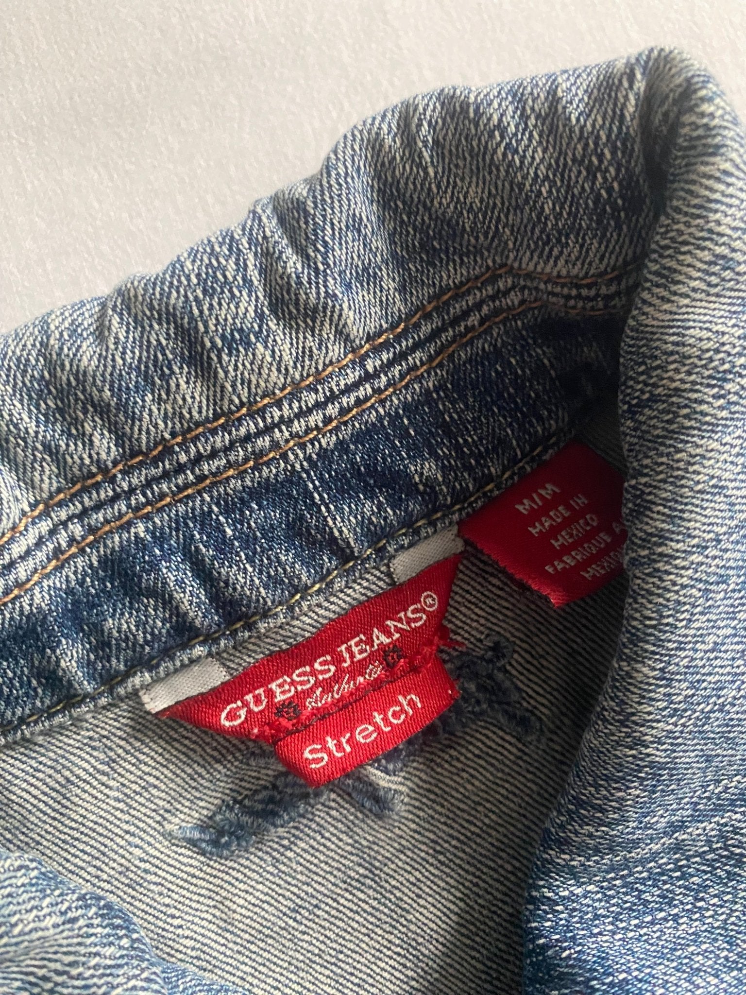 Y2K Guess Jeans Cropped Denim Jacket - anbracaminte