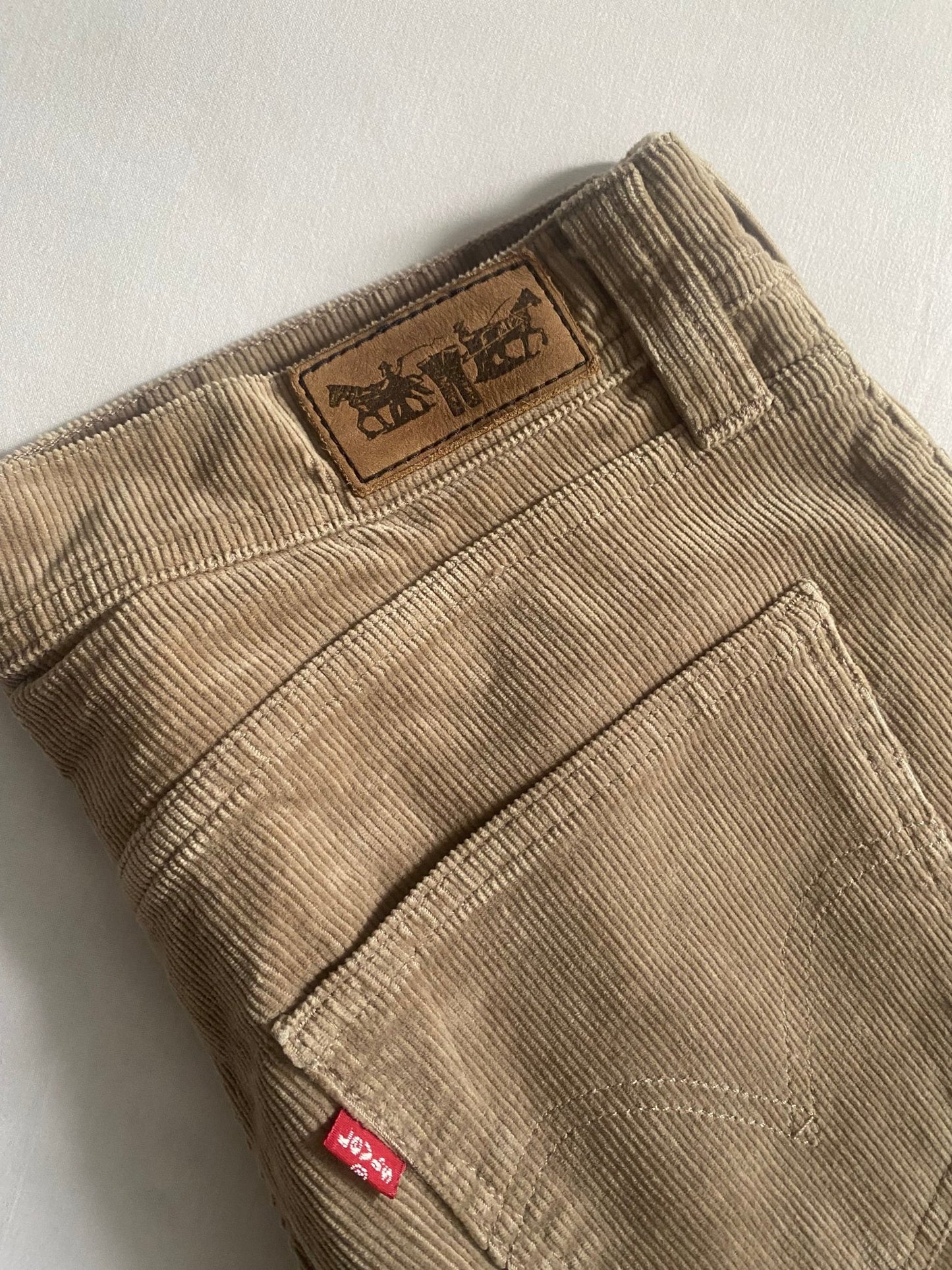 Y2K Levi's 529 Corduroy Bootcut Trousers - anbracaminte