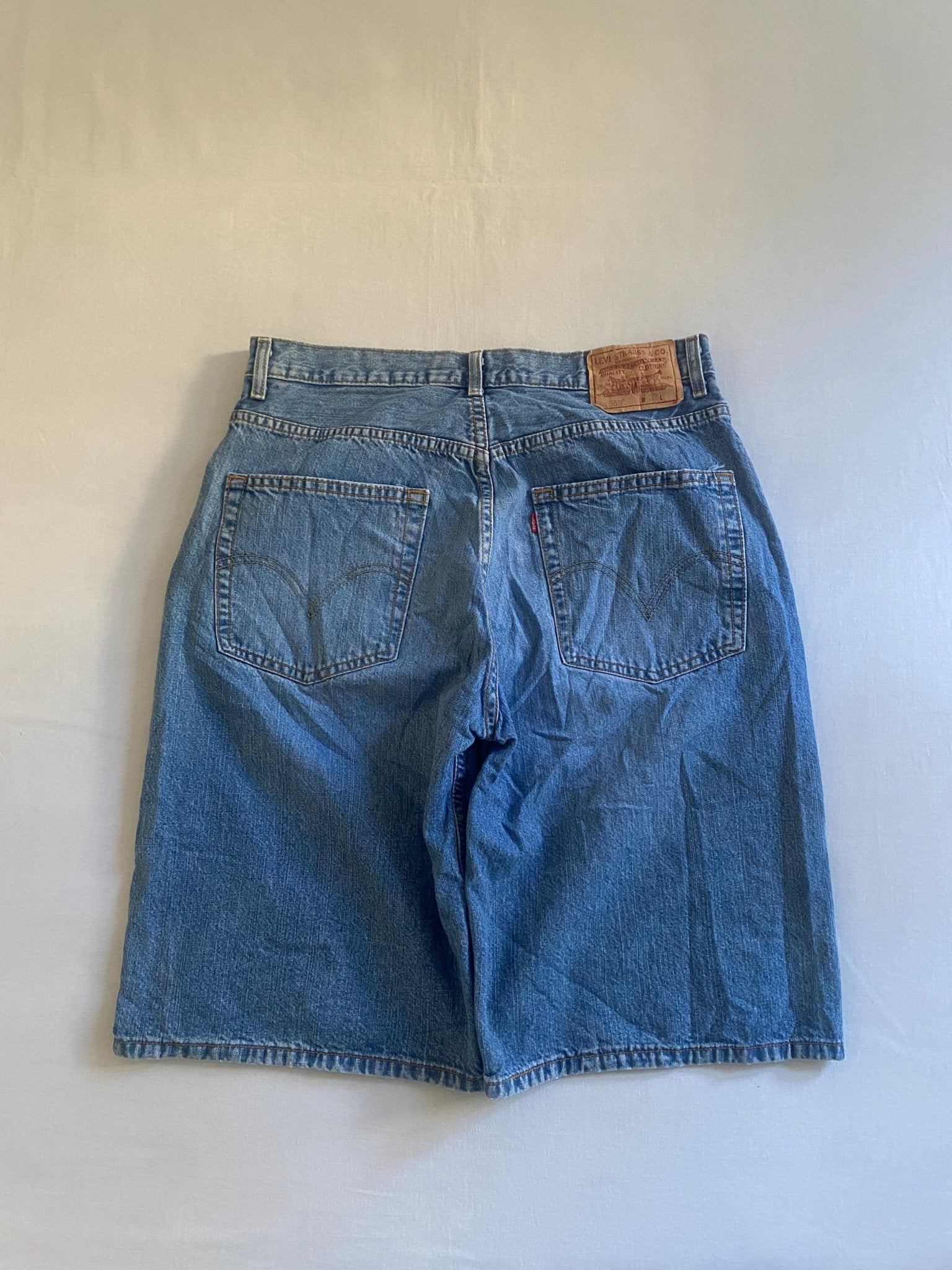 Y2K Levi's 569 Baggy Jorts - anbracaminte
