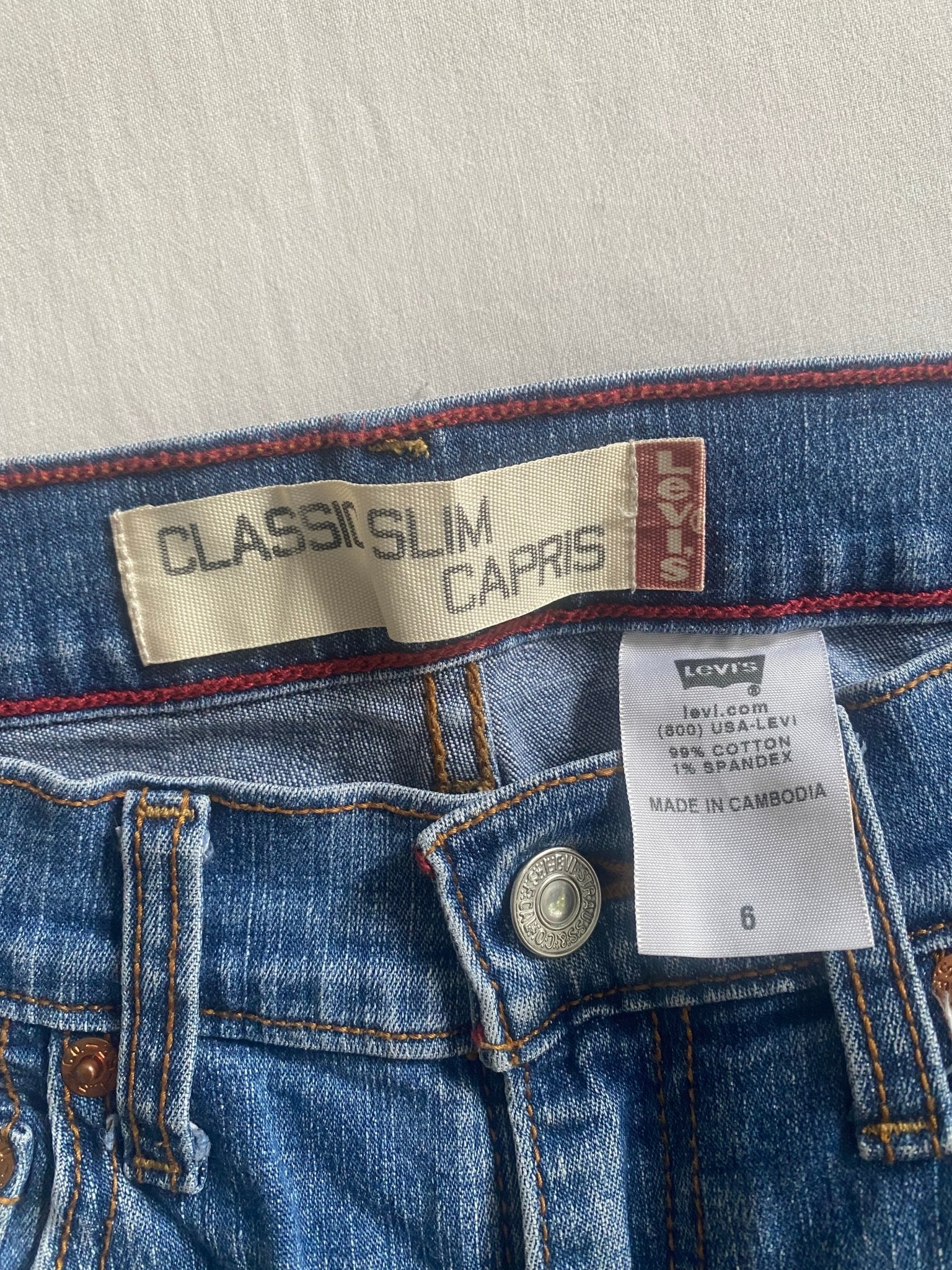 Y2K Levi's Slim Capri Jeans - anbracaminte