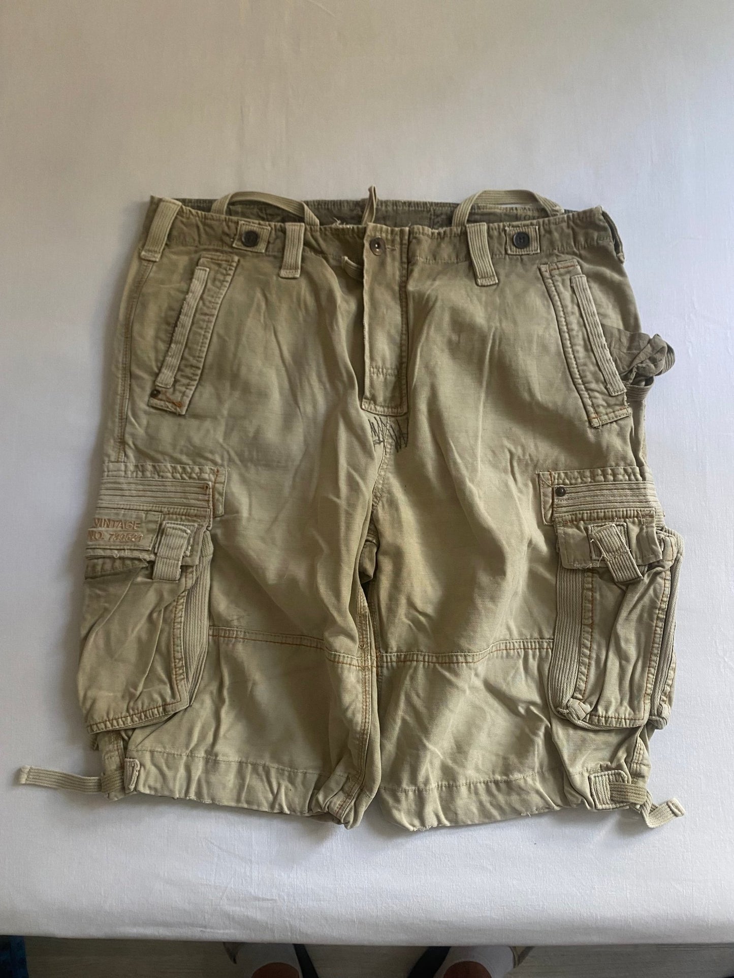 🔧 Y2K pantaloni scurți cargo tehnici – mărimea 52 (47 cm talie) - anbracaminte