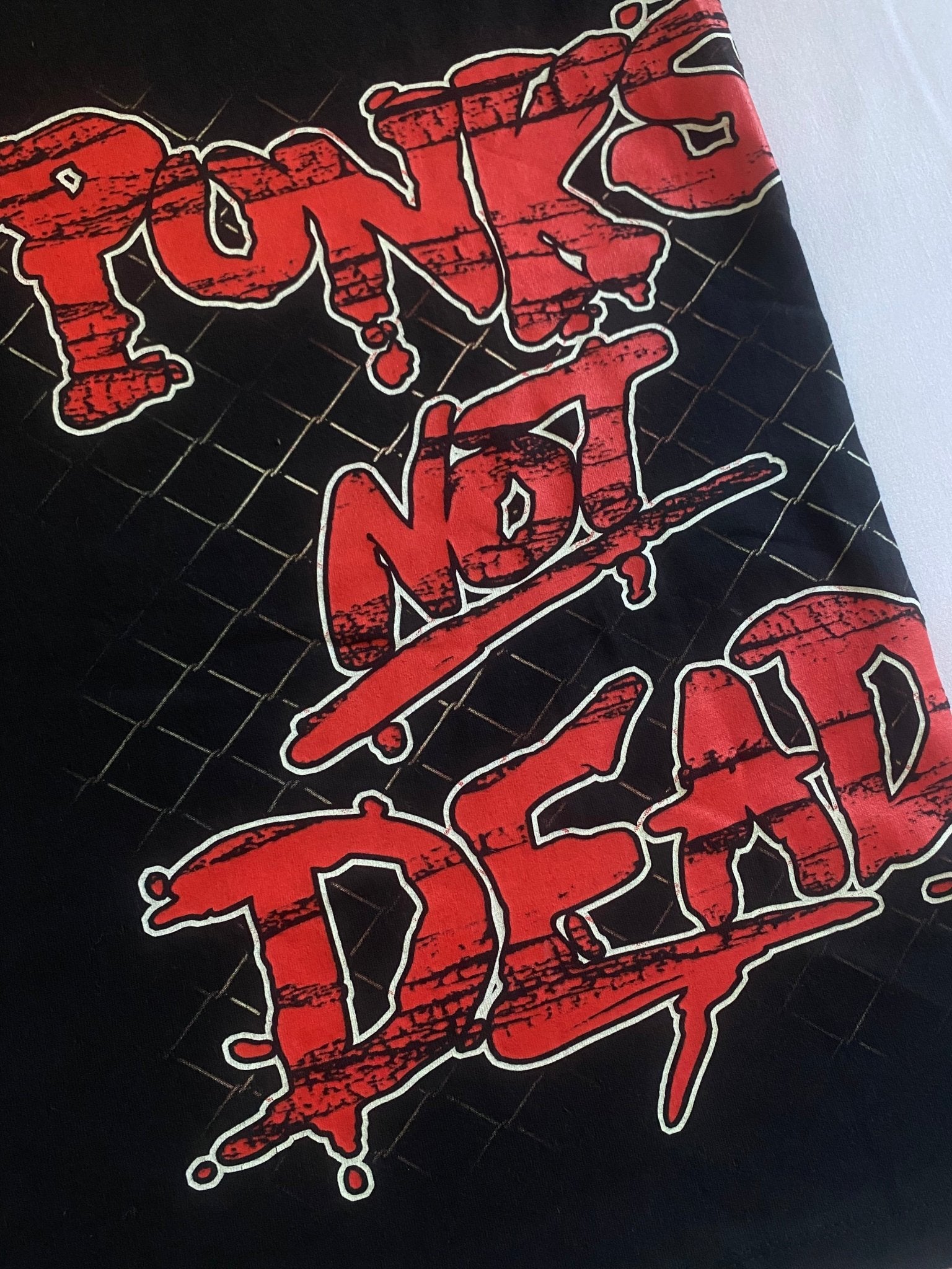 Y2K Punk's Not Dead Studded Graphic Tee - anbracaminte